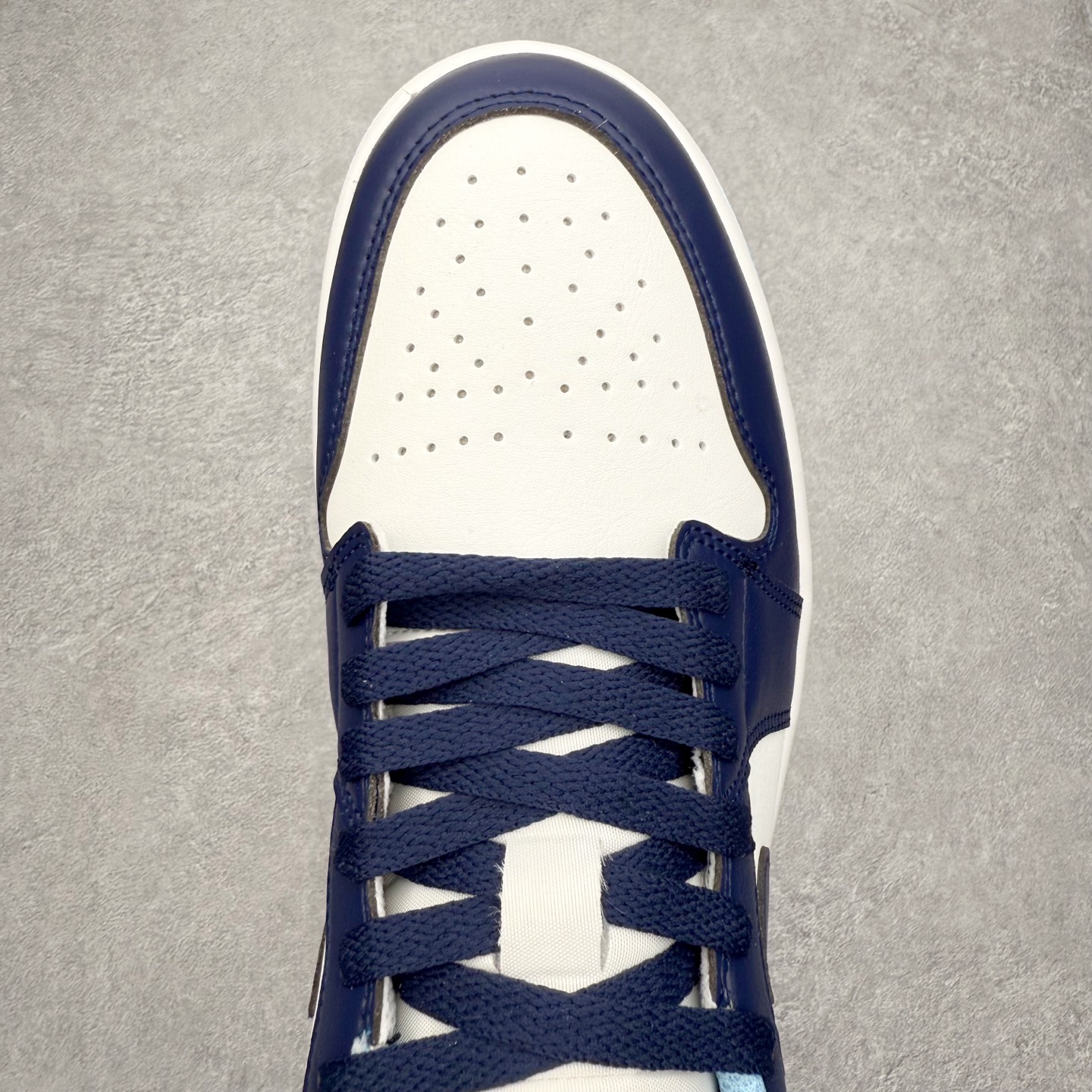 Air Jordan 1 Low 553558-149