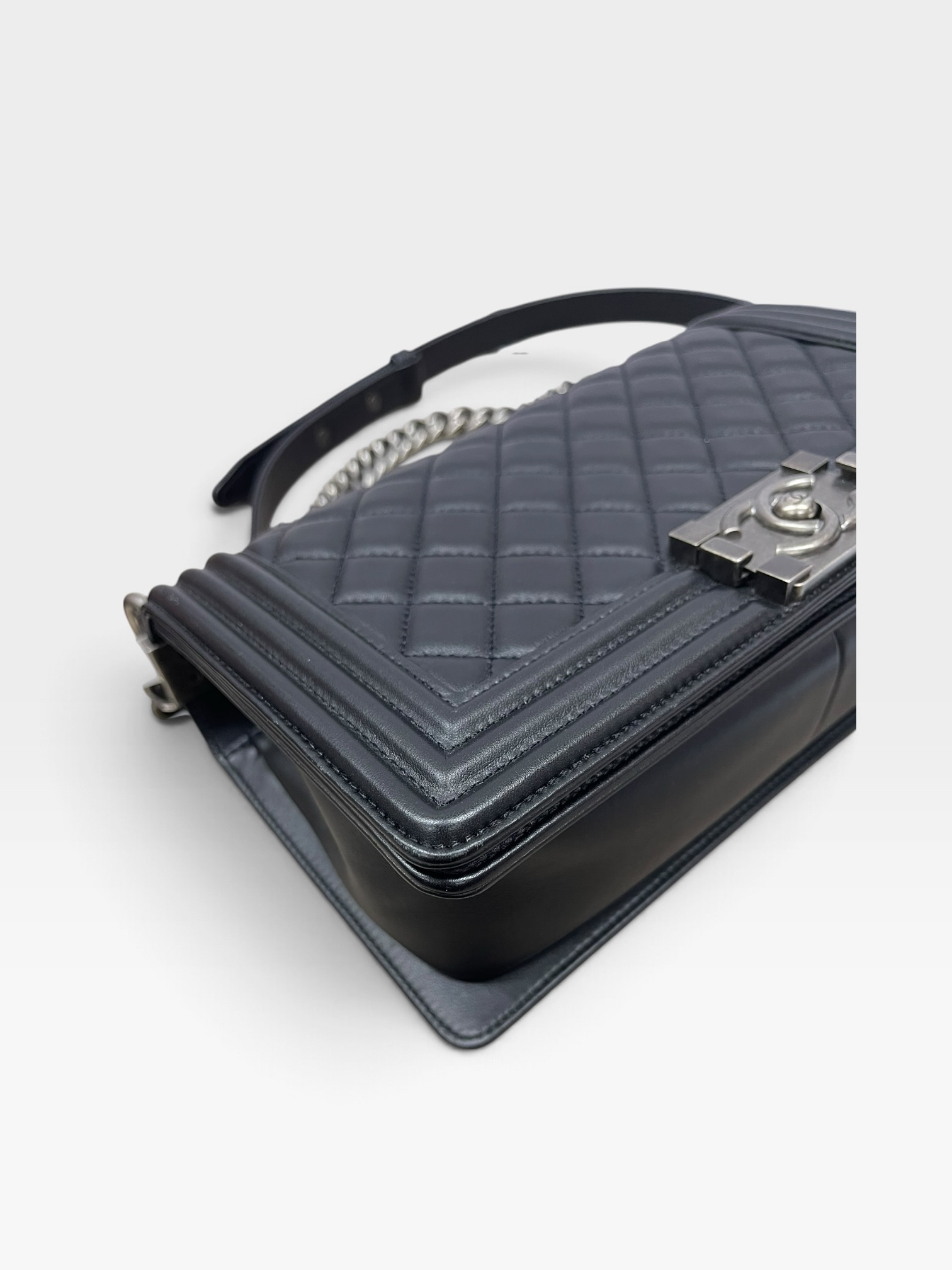 Pre-Owned CHANEL Boy Chanel / Product Code:  102808