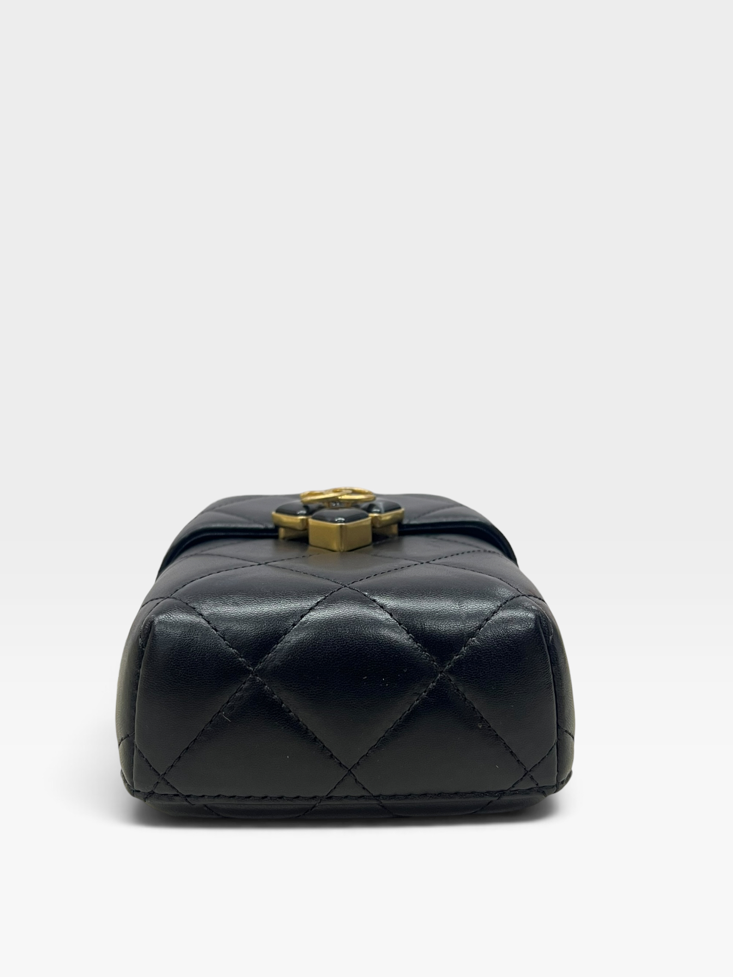 Pre-Owned CHANEL Box Bag / Product Code: 090407