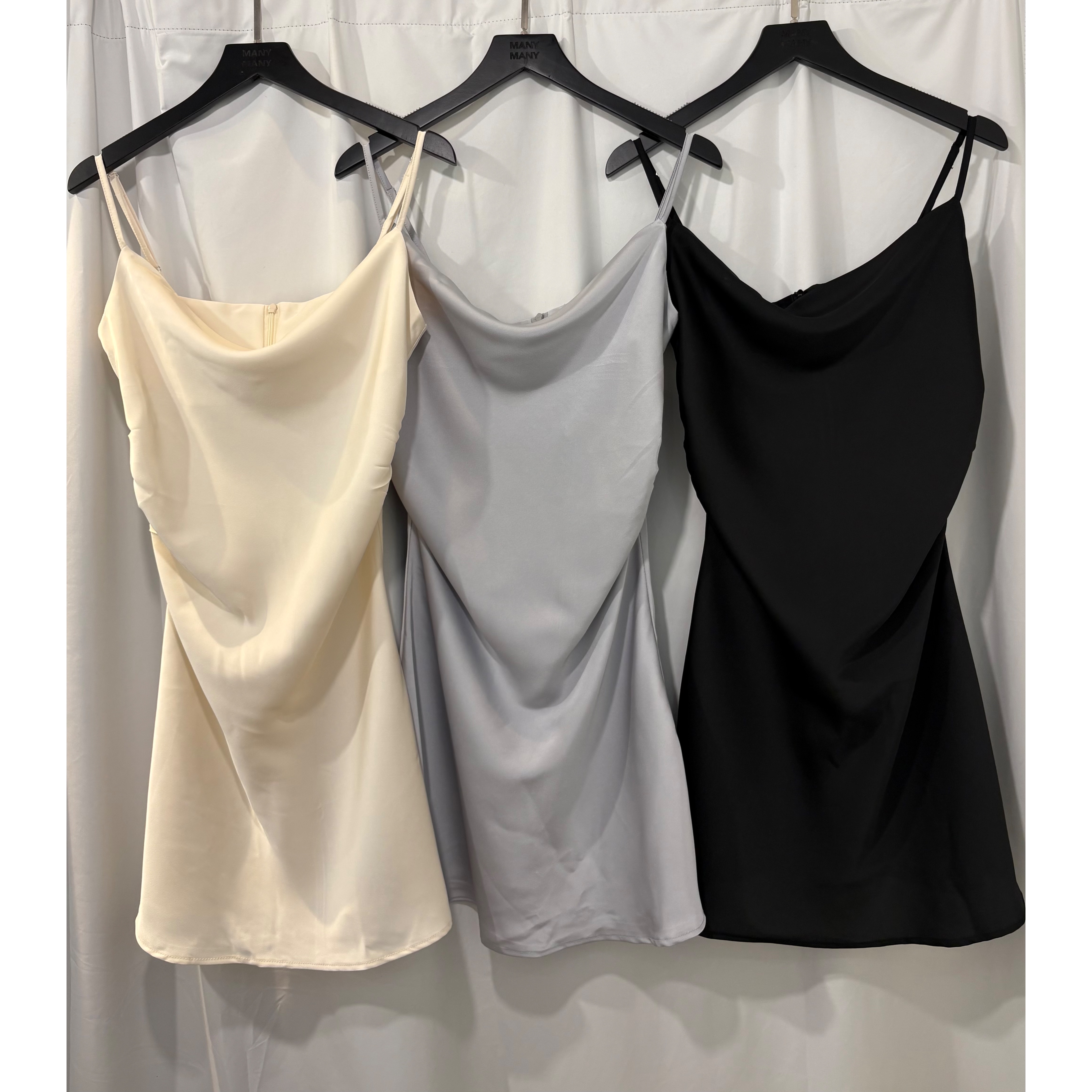 新品價6月23截🤍2606K《SATIN COWL NECK OPS》