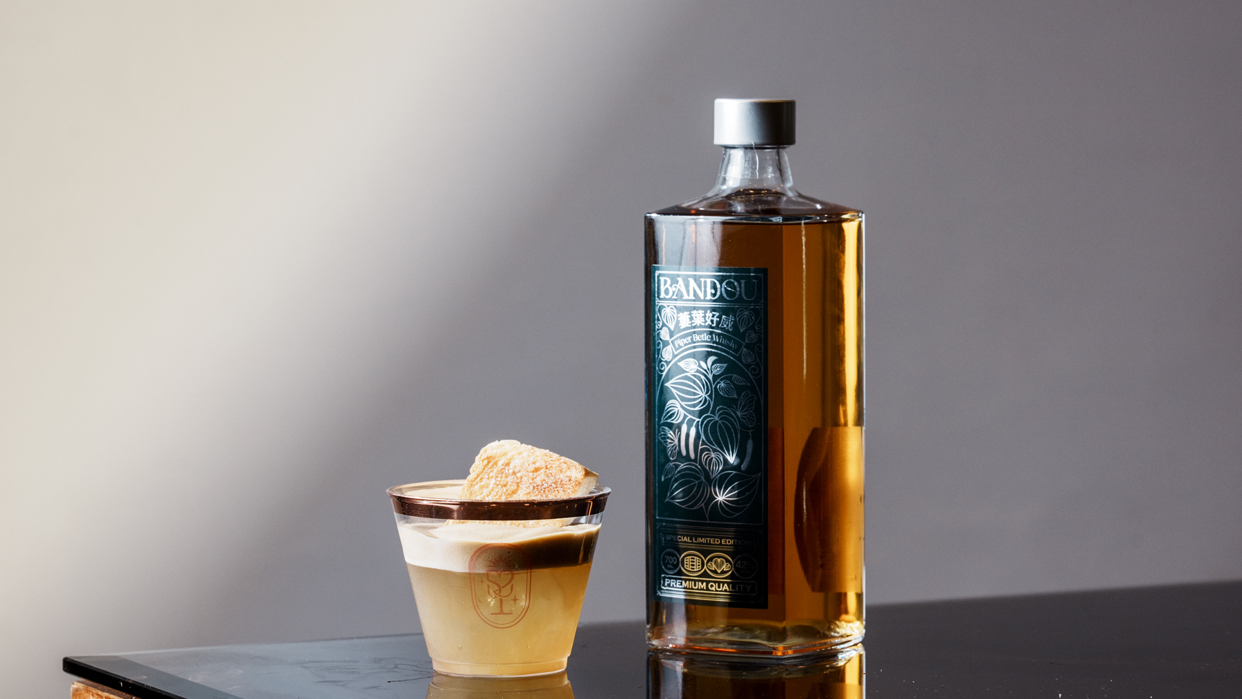 Ban Dou - Piper Betle Whisky 辦桌 - 蔞葉好威 Whisky (檳榔葉威士忌)