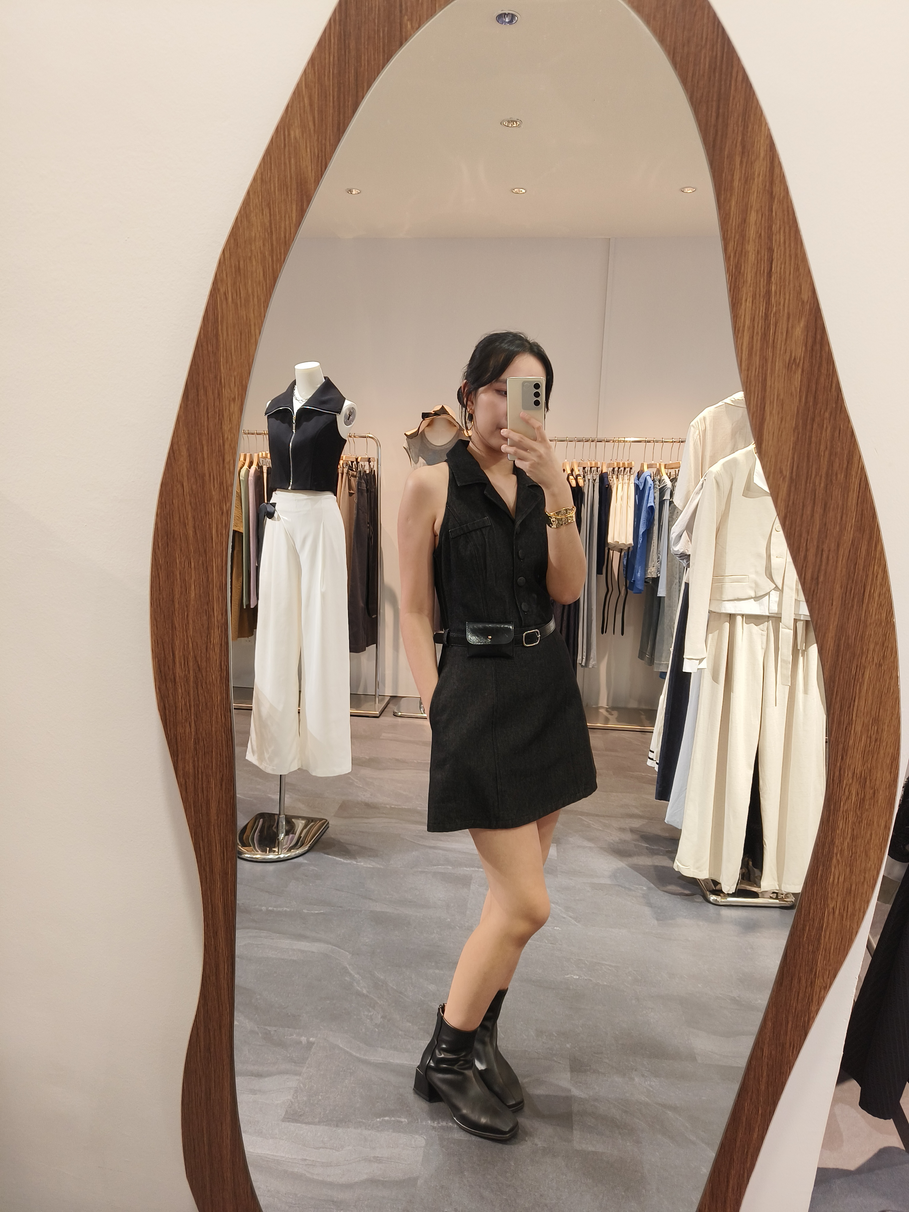 牛仔坎肩连身裙 Denim Halter Neck Dress