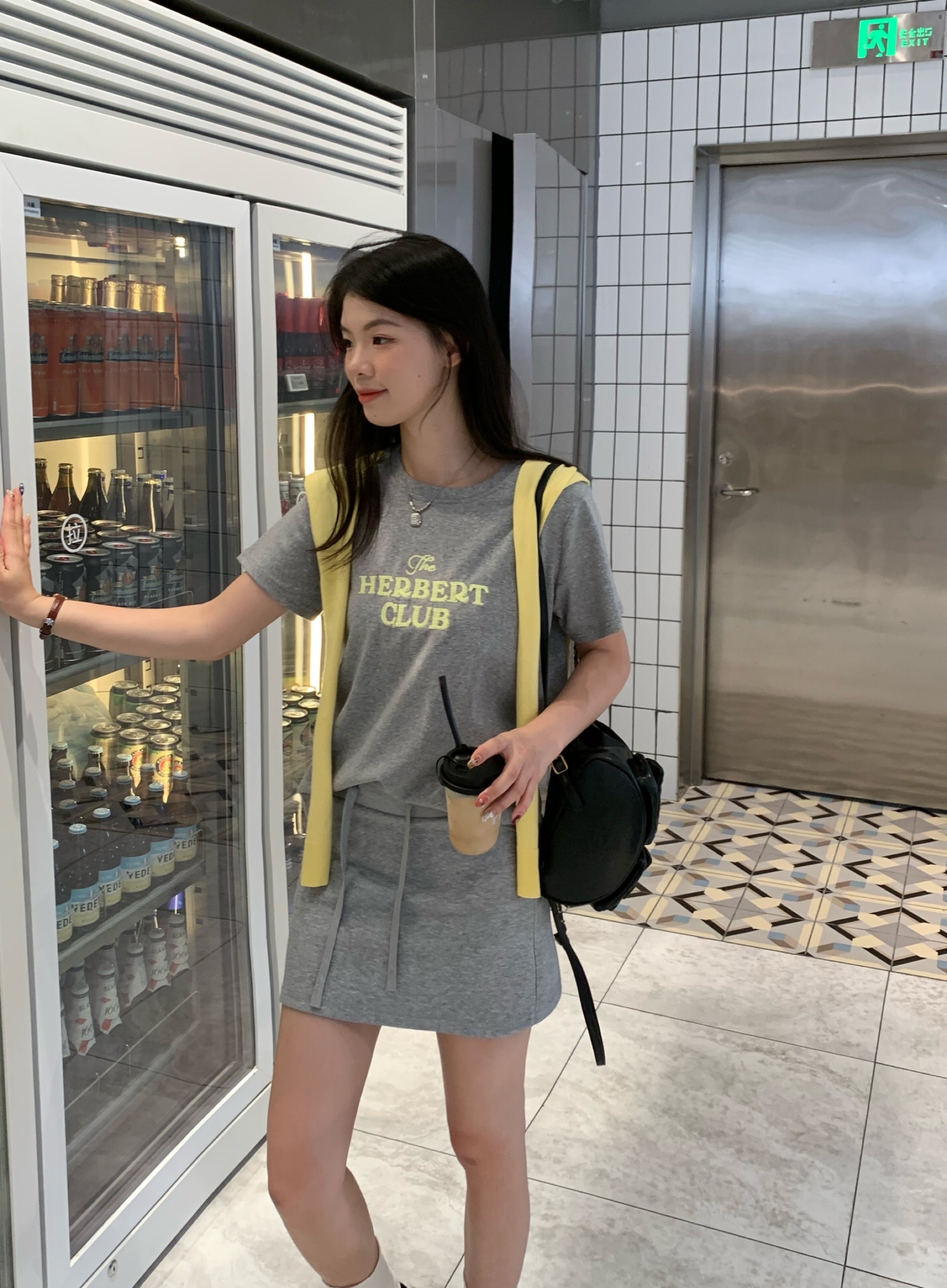 The Herbert Club Letter Embroidery Top+Shawl+Skirt Sets 撞色刺绣字母休闲 3 件套 （3 colours）