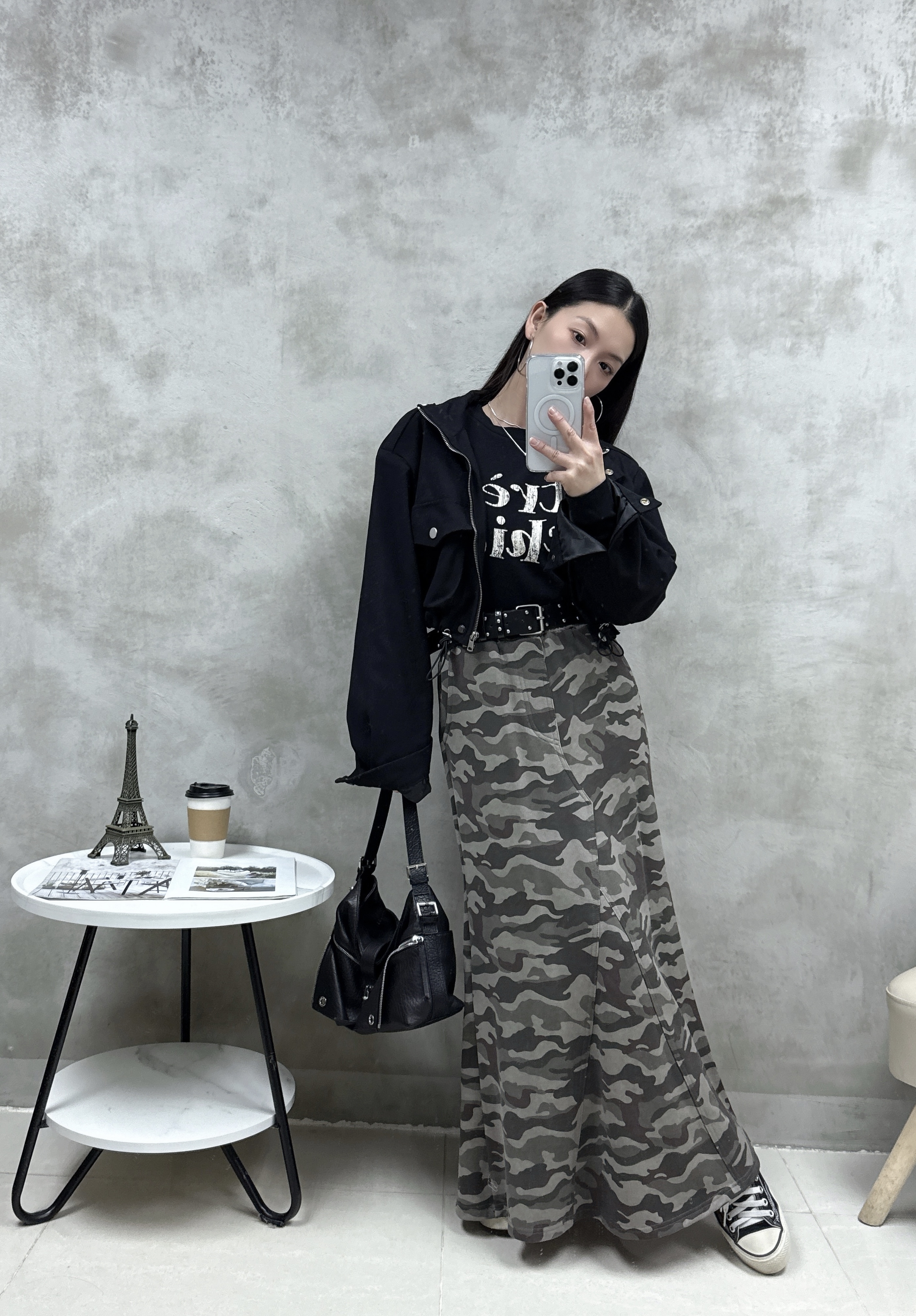  小企領扯布料外套