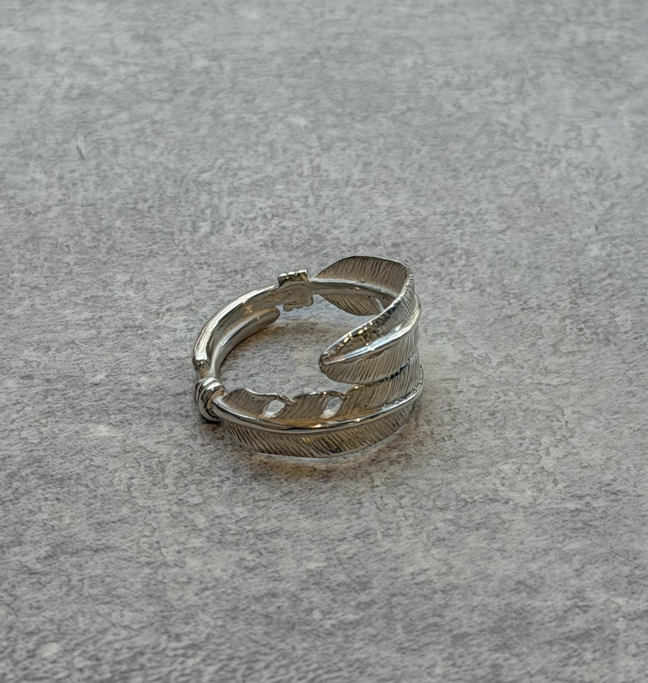 Silver Dollar Craft Double Feather Ring