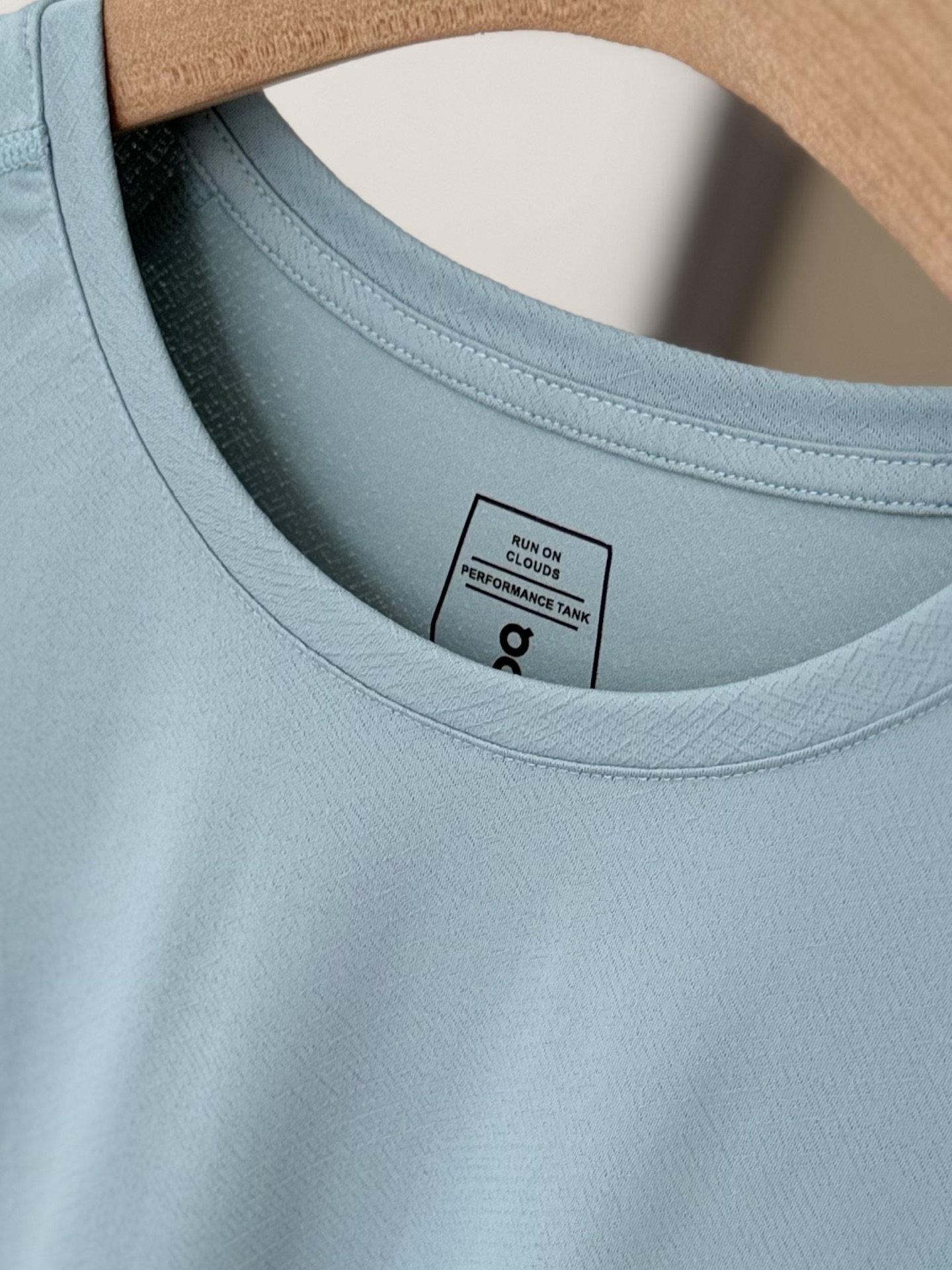 $168件。2件起$158件。🏃‍♂️6色選擇【On 昂 Club-T 高彈速乾T恤】✨運動＋日常兩用｜夏天必備✨