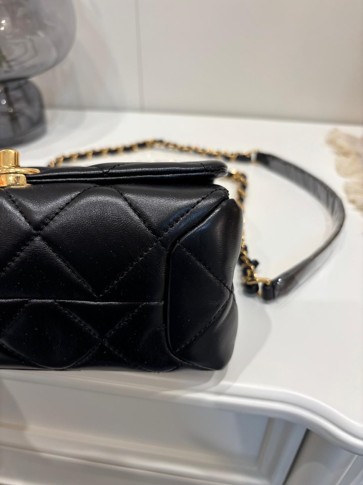 Chanel FLAP BAG AS3366 晶片 100%Authentic, 98%new  ✅晶片✅dust bag✅box 