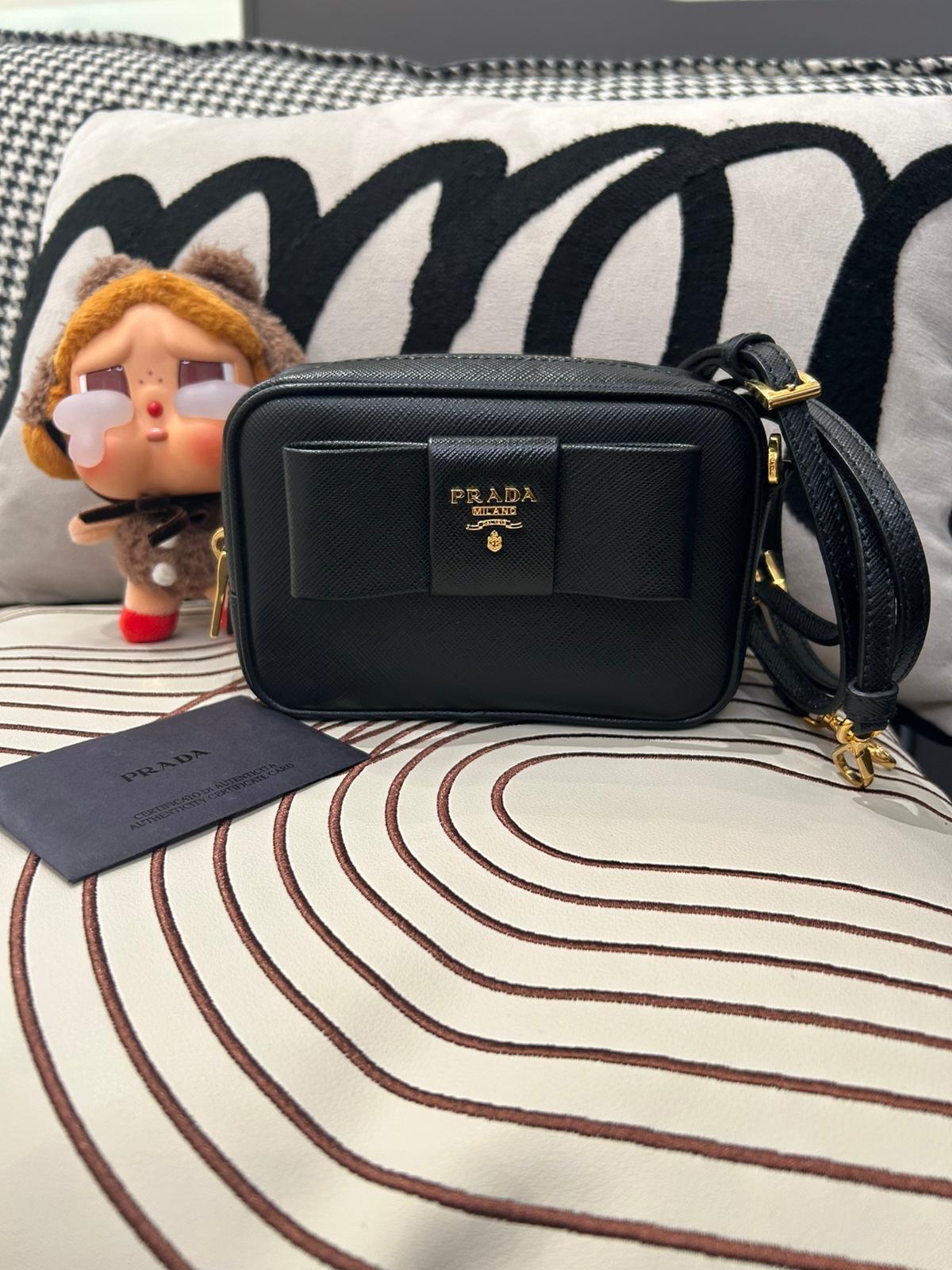 Prada Camera Bag 100%Authentic, 95%New 