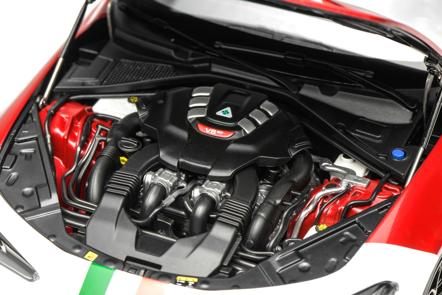 *READY STOCK MOTORHELIX 1/18 Alfa Romeo Giulia GTAm Diecast model Red Italy Livery #69