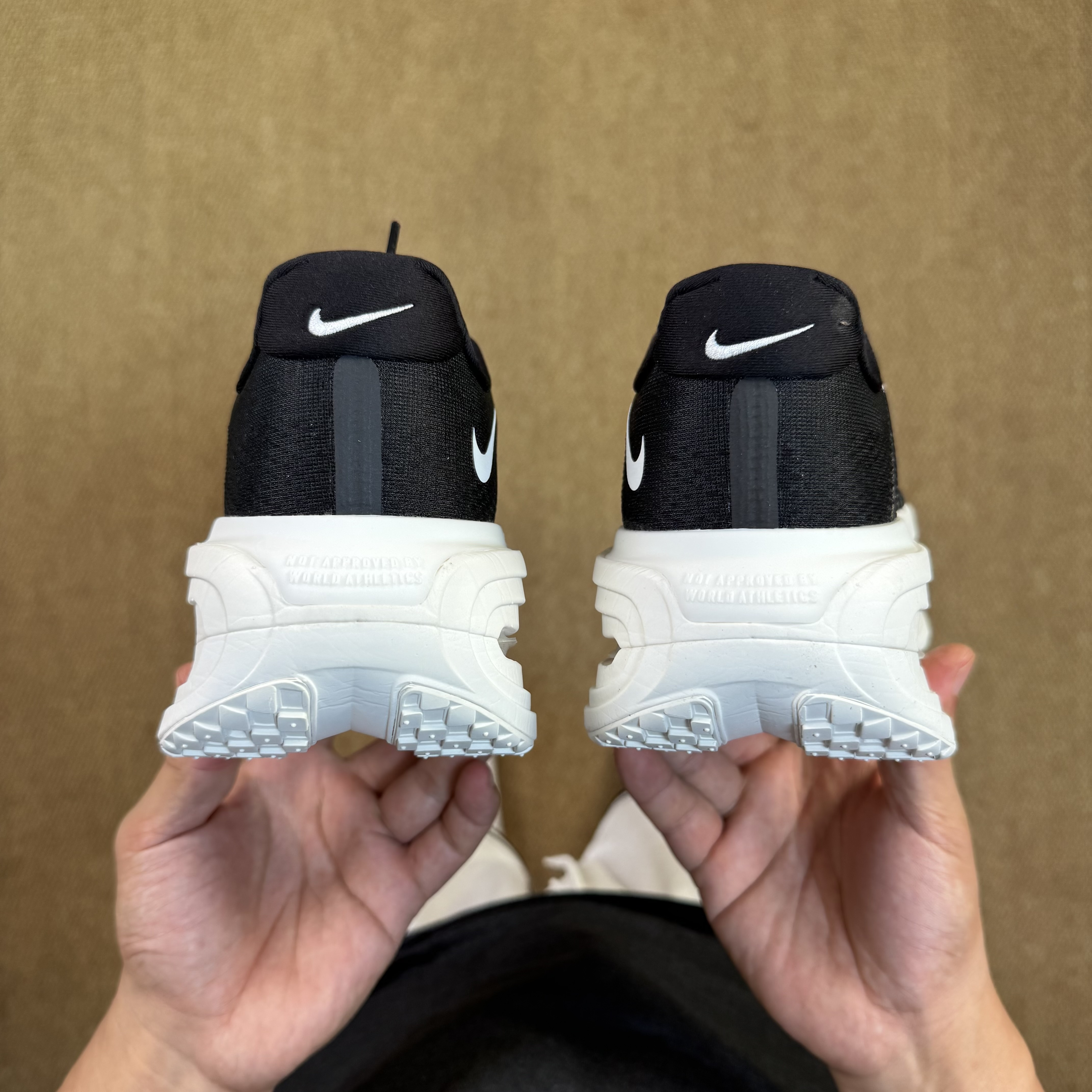 Nike Vomero Premium HQ2050-007