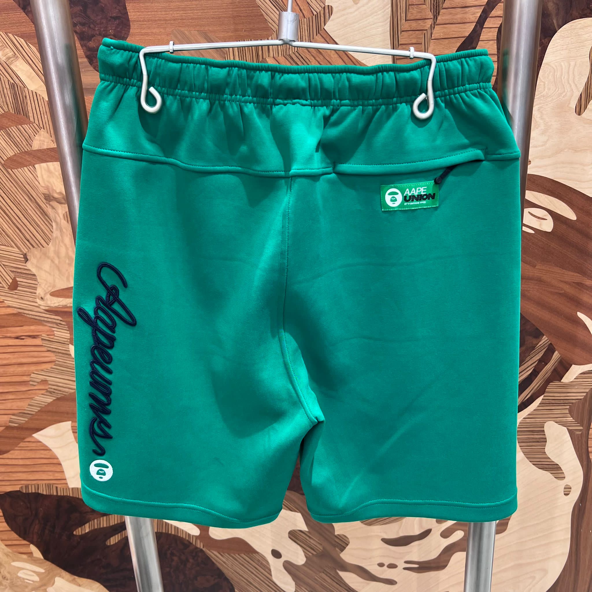 AAPE AAPEUNVS sweat shorts (D637)