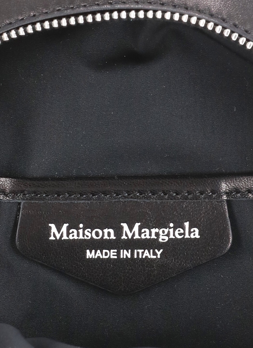 Maison Margiela 女士 數字logo襯墊雙肩包均碼碼17cm*12cm*21cm 