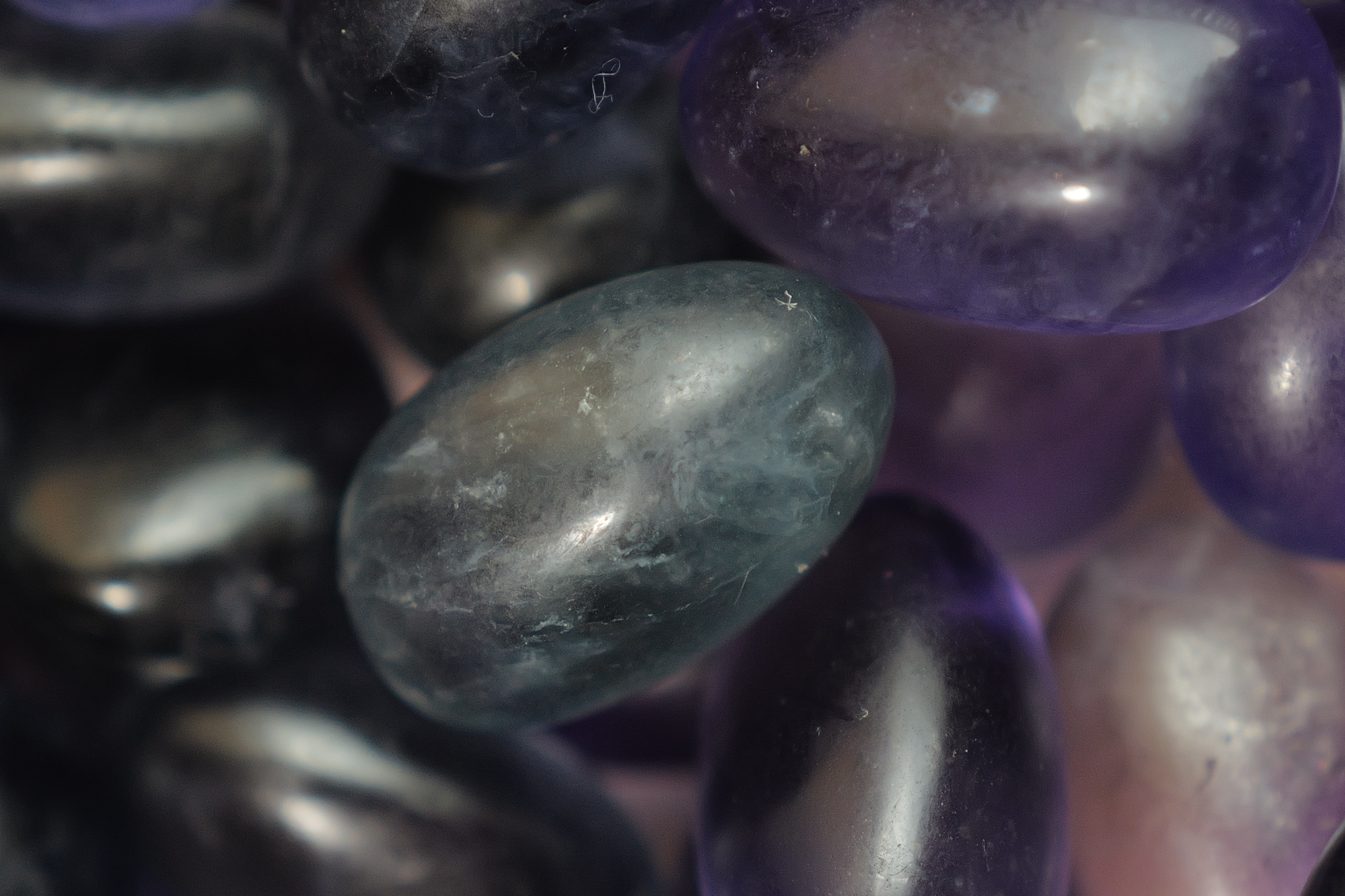 ༒紫藍綠螢石鵝蛋粒100g 包裝༒ FL.a097H18JG1*5T