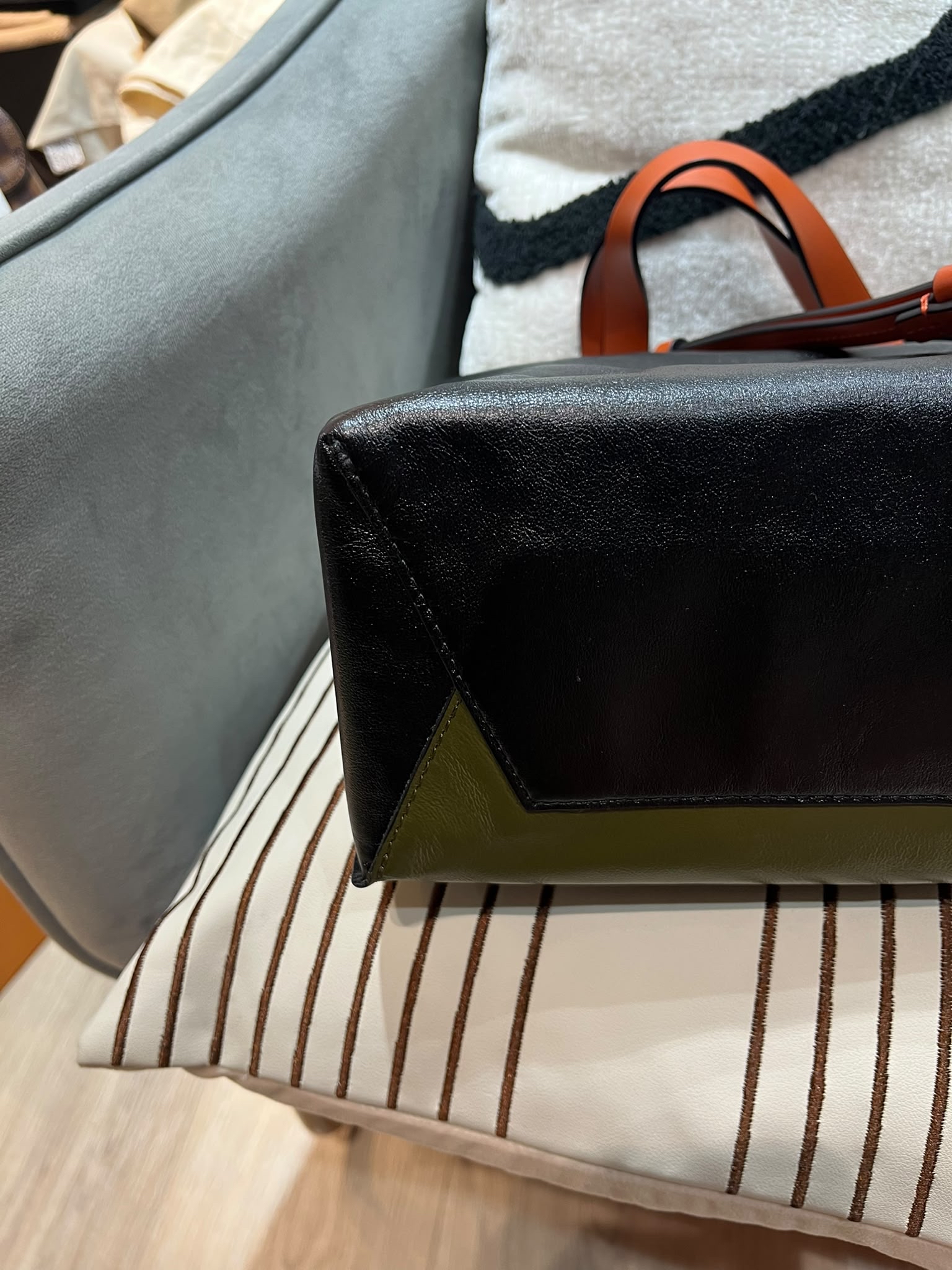 未使用品 Marni 2Way Tote Bag calfskin 100%Authentic, unused 未使用品 ✅Dust bag
