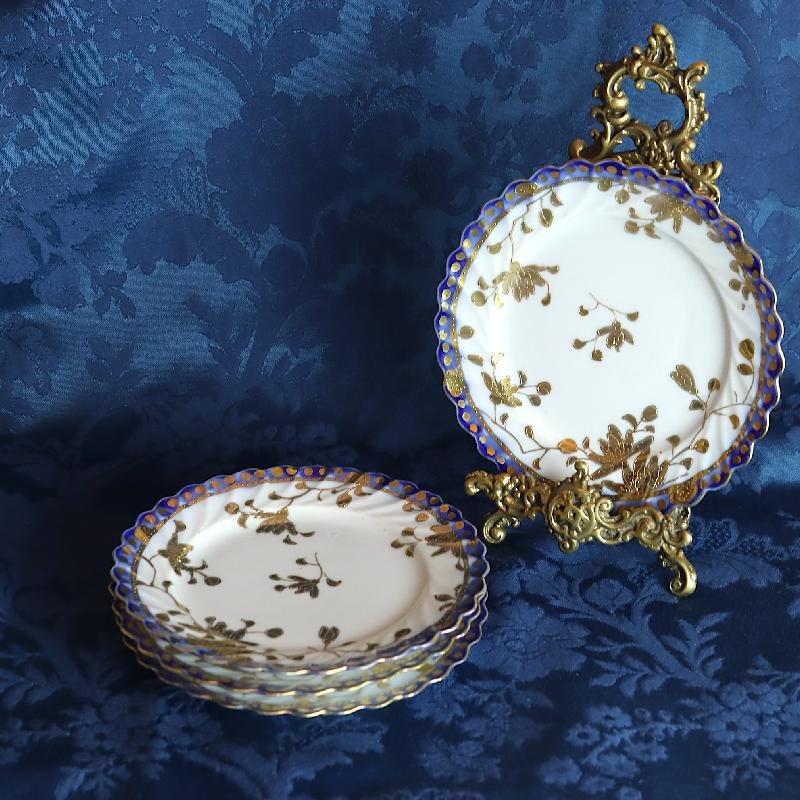 Antique Japan Hand-painted & Gold Gilt Oriental Style Plates (MT1563)