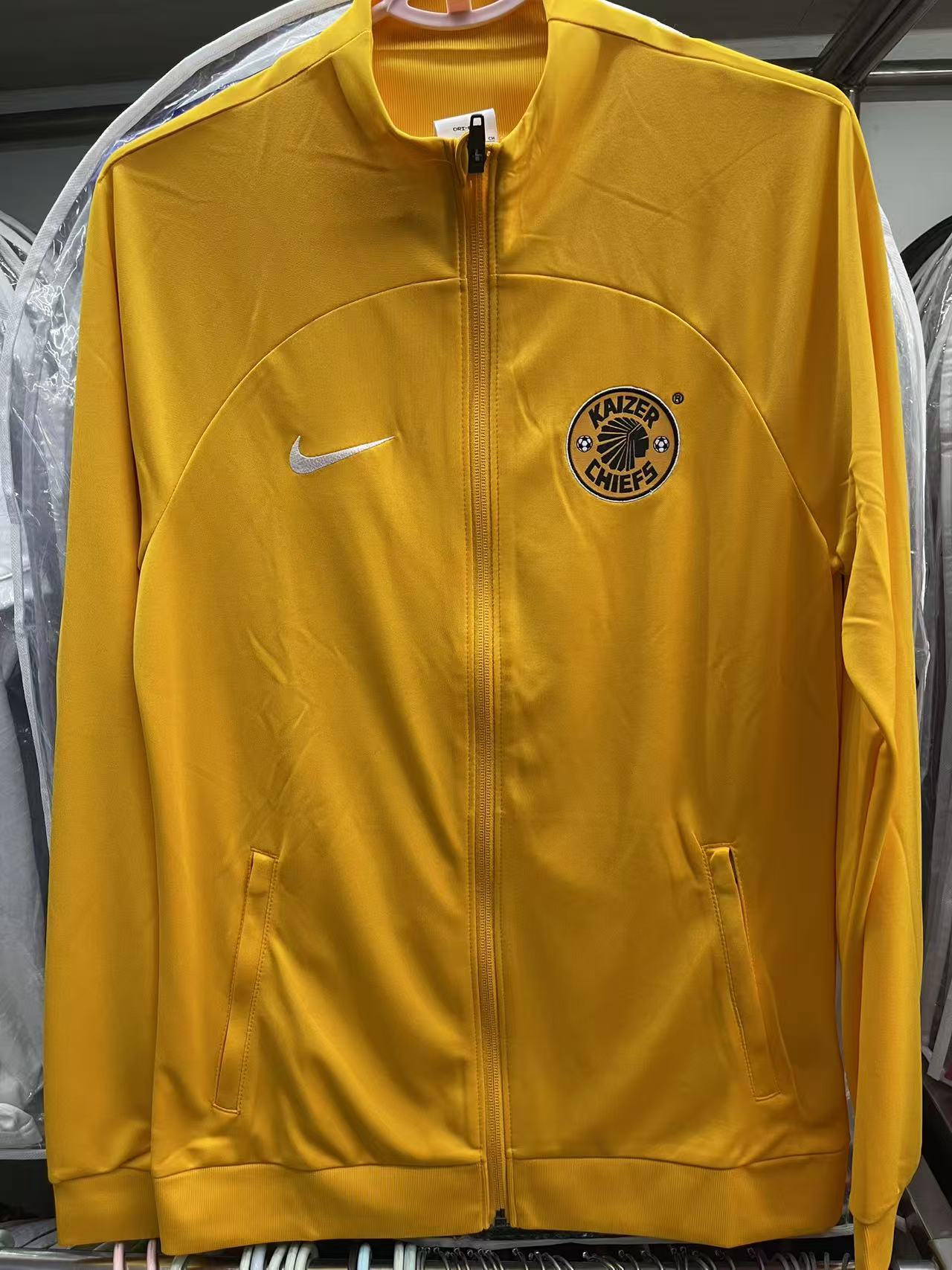 KAIZER CHIEFS Jacket Size S "BNWOT"