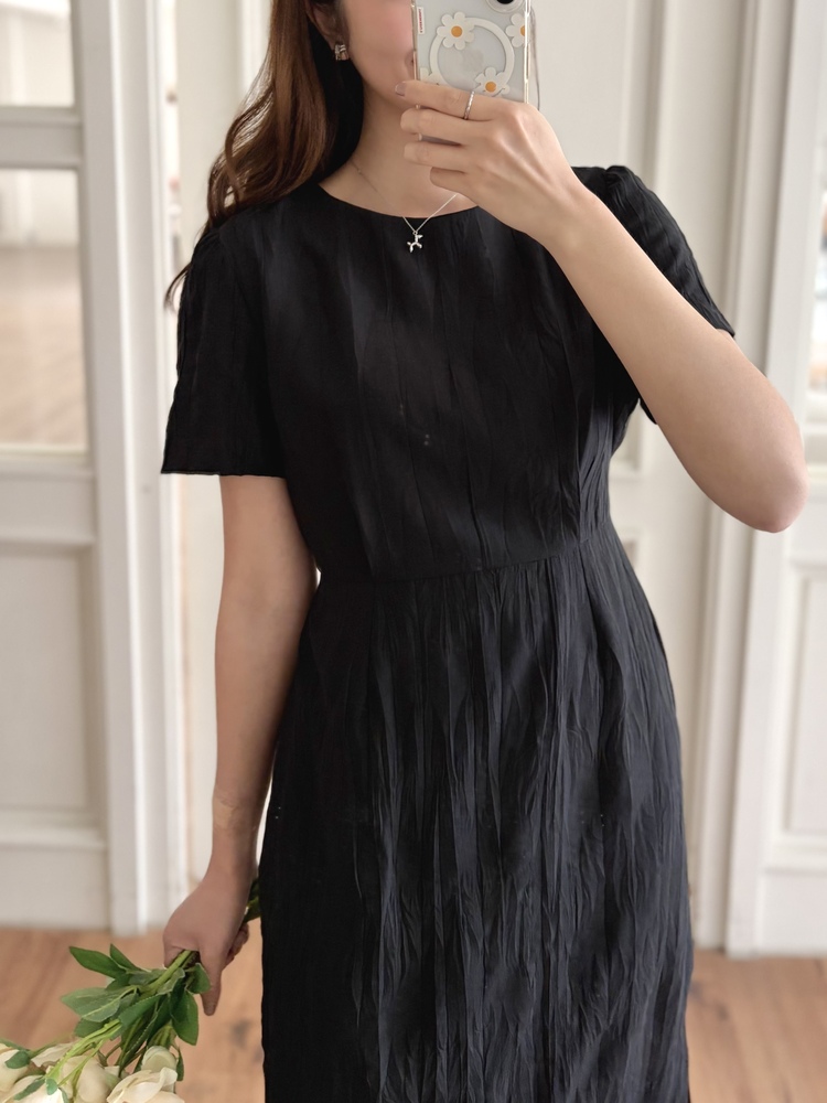 Lune Textured Dress (Black)