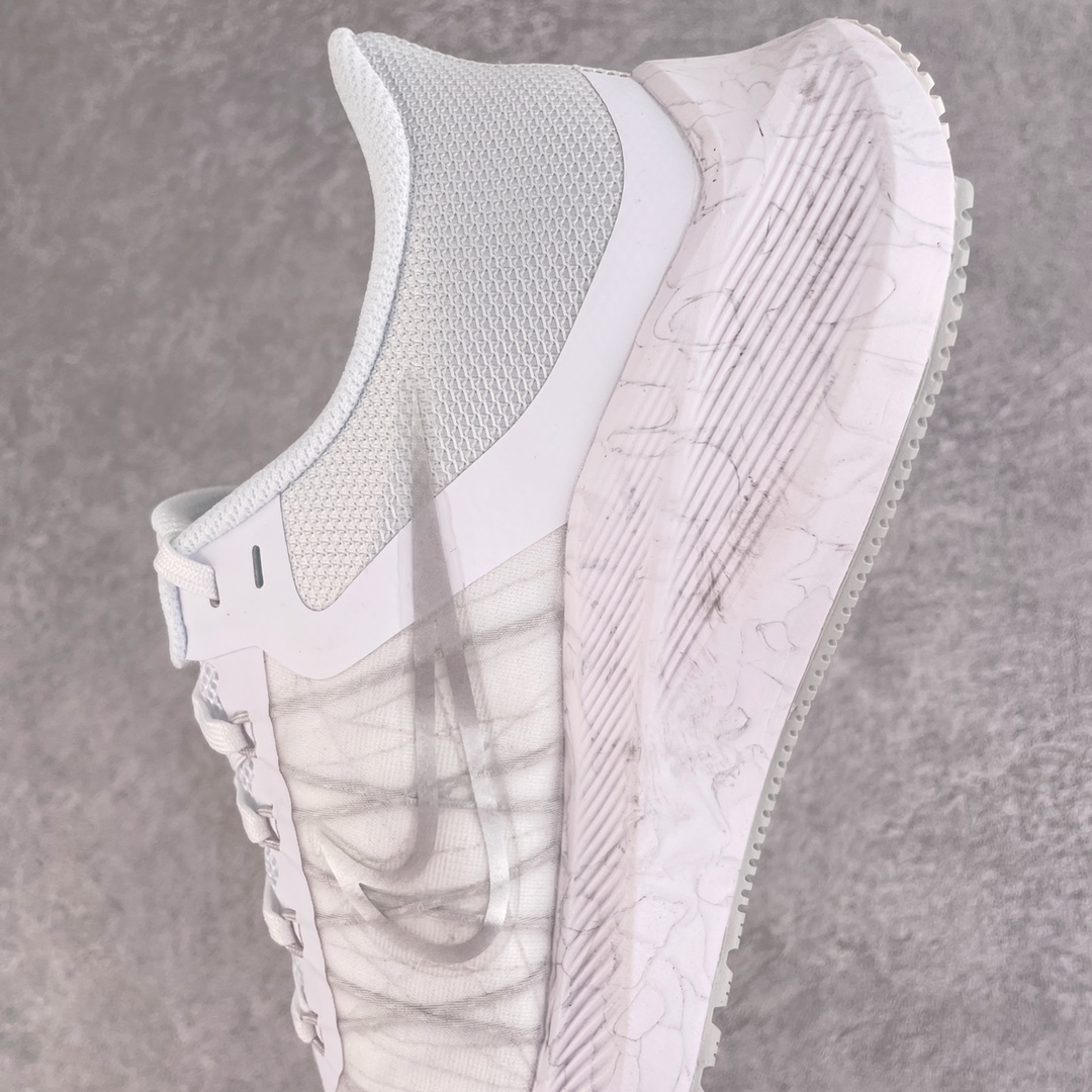 Nike Zoom Winflo 8 CW3421-104   