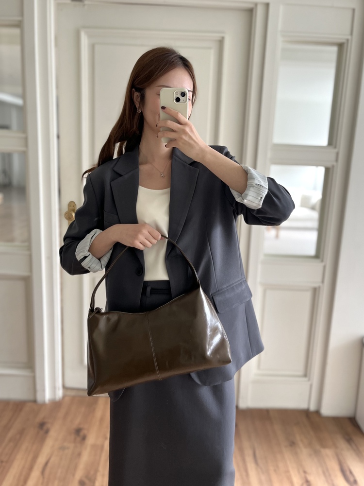 Atelier Belted Skirt (Charcoal)