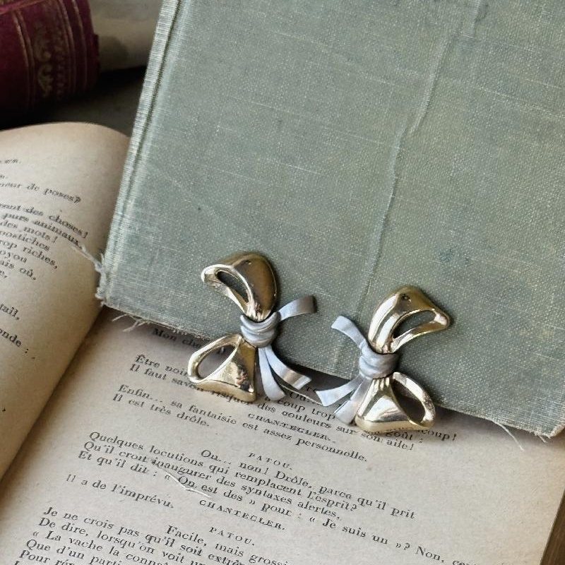 Vintage Gold x Silver Two Tone Bow Statement Clip Earrings (MT2401)