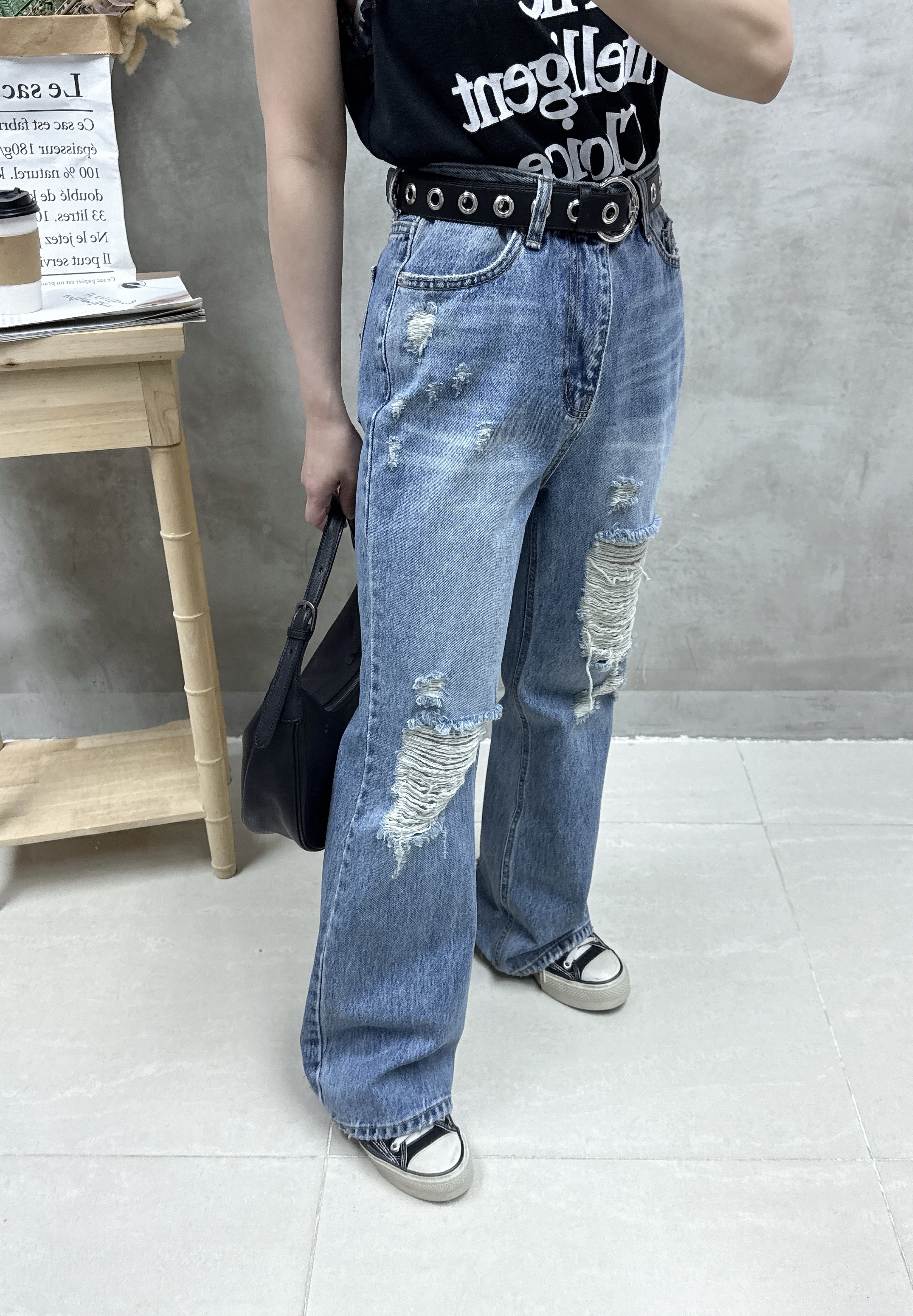 E19爛直腳牛仔褲