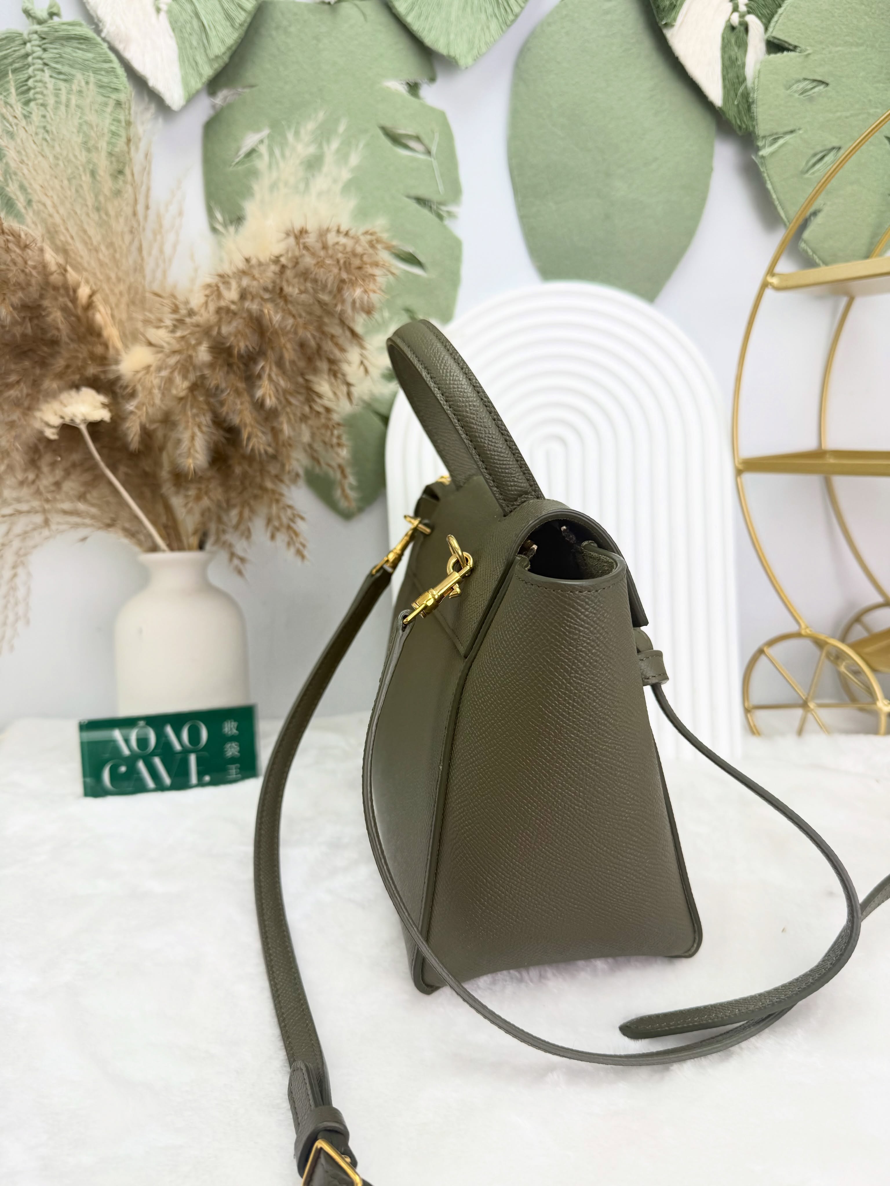 Celine👜 PRE OWNED 🛍️💚Belt Nano軍綠色金扣 有塵袋💼 