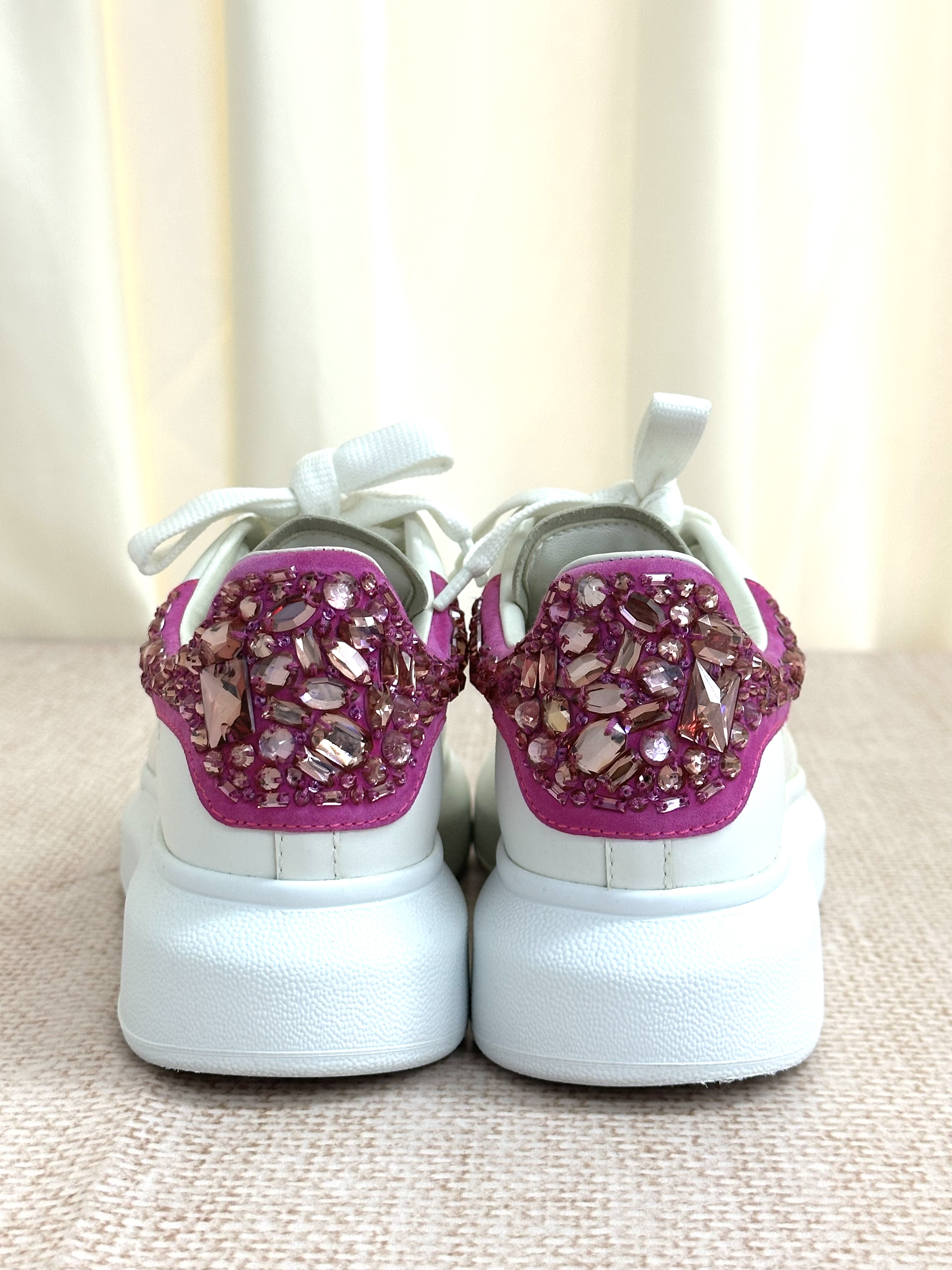 Pre-Owned  Alexander McQueen Pink Crystal Sneakers / Product Code: 26040721