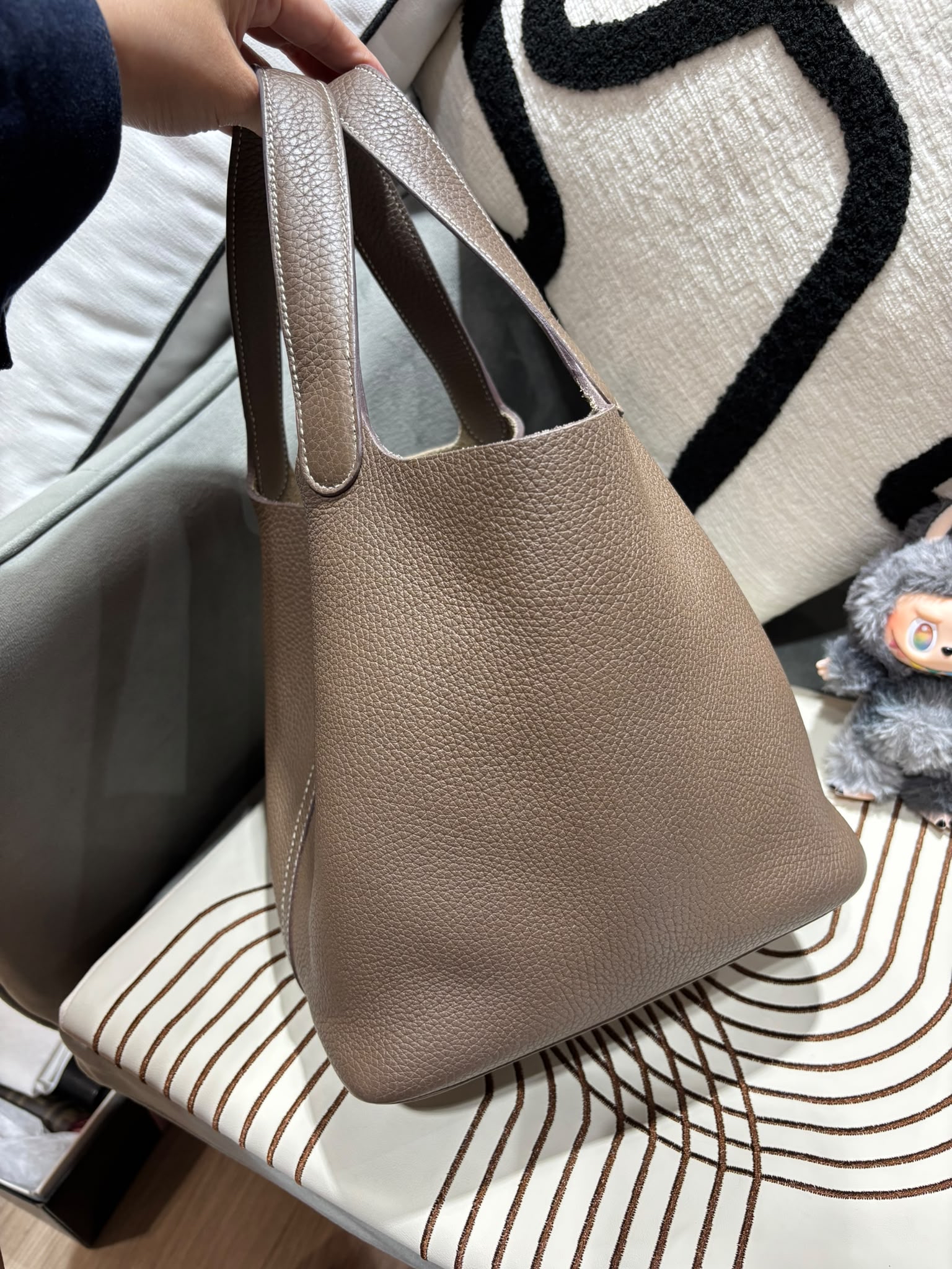 Hermes Picotin 22 Stamp Y Etoupe 100%Authentic, 95%New ✅Key Lock ✅Dust bag
