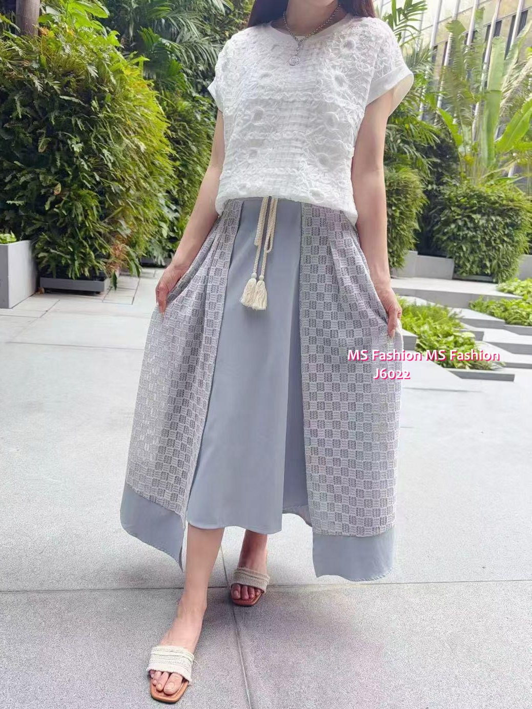 J6022 韓國🇰🇷特色通花半腰裙