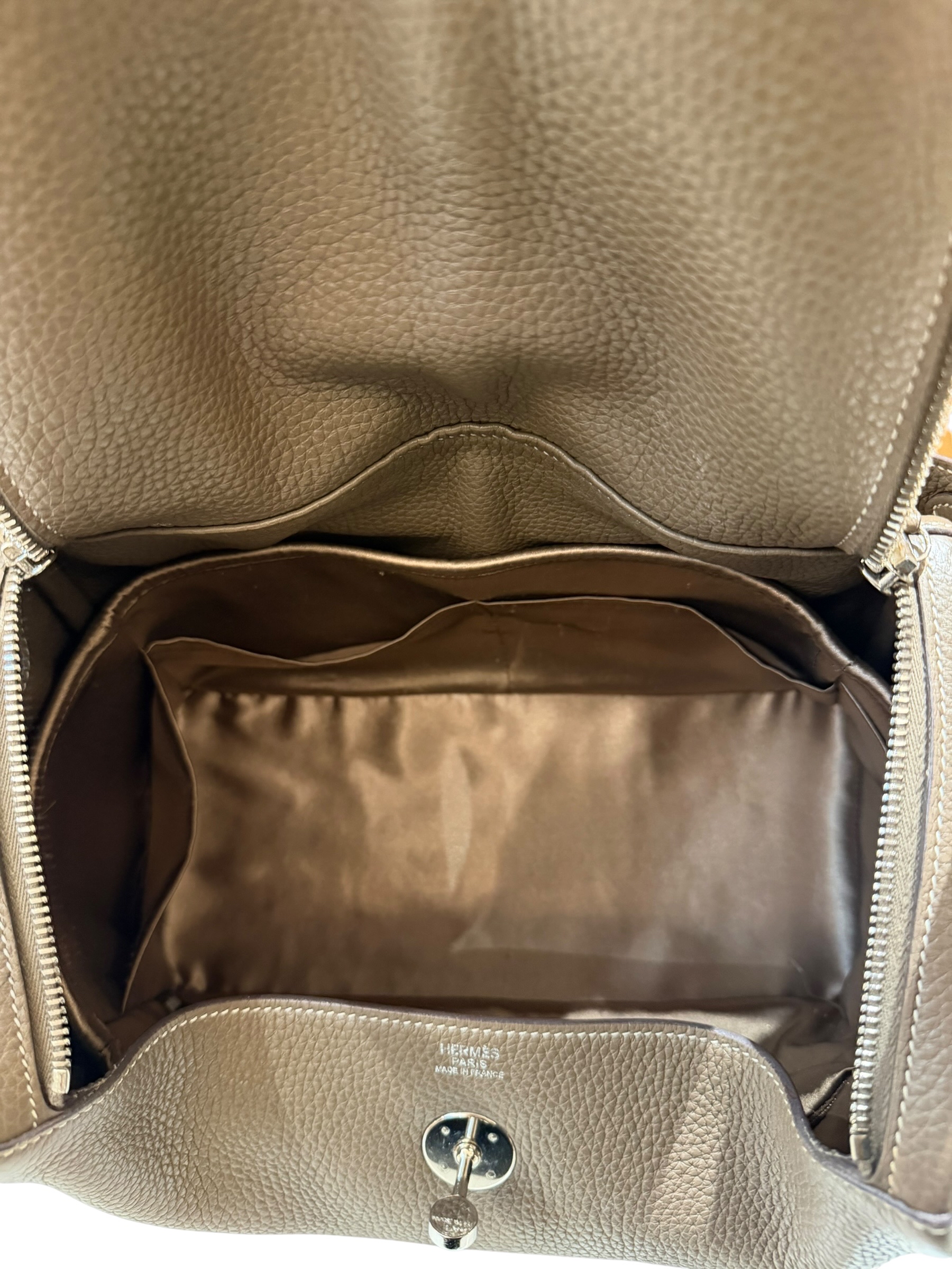 Pre-Owned HERMÉS Lindy 30 Stamp A / Product Code: 070304