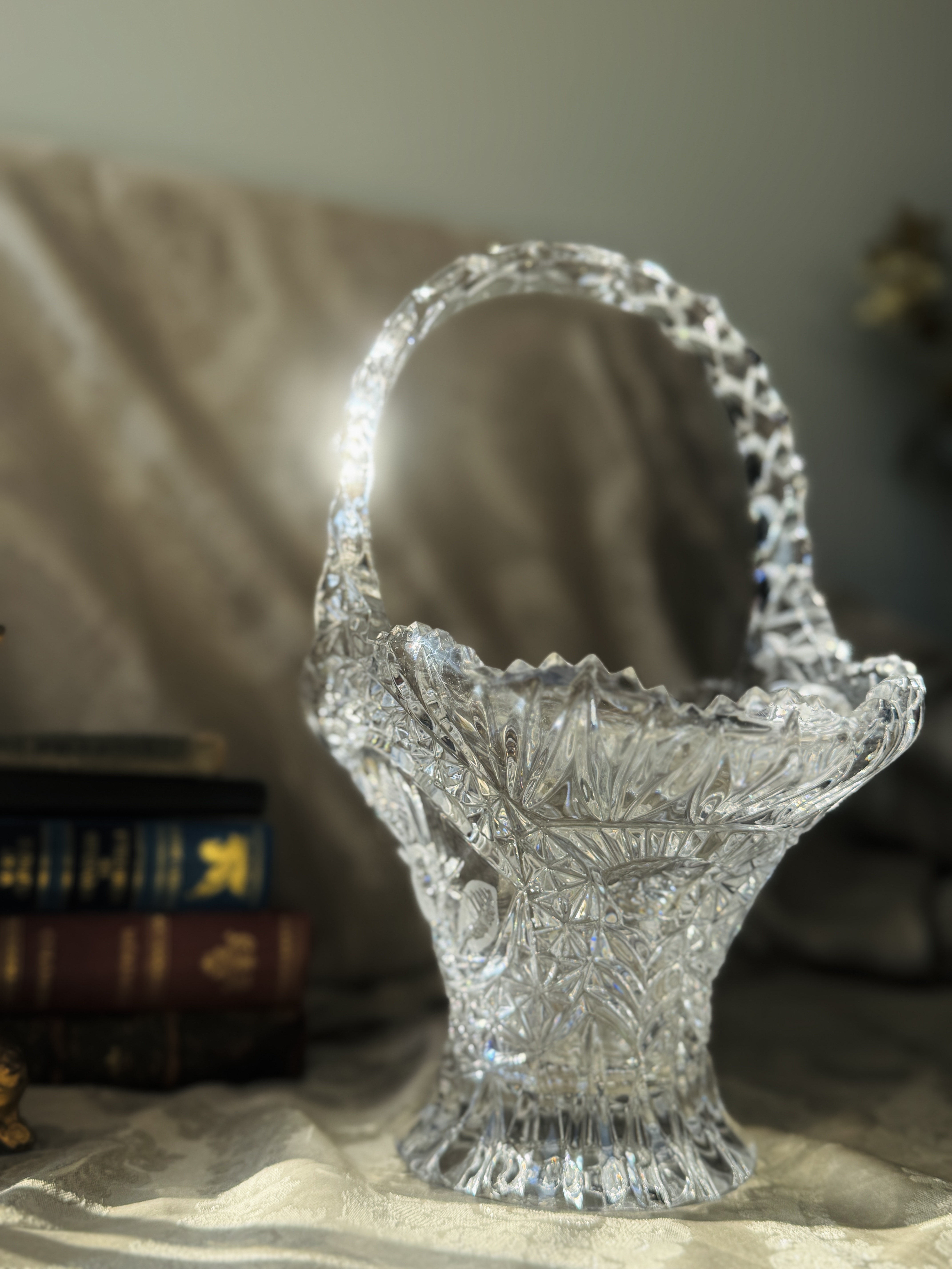 C.a. 1970s–1980s German Hofbauer "The Byrdes Collection" Bird Motif Crystal Deep Basket (MT2587)