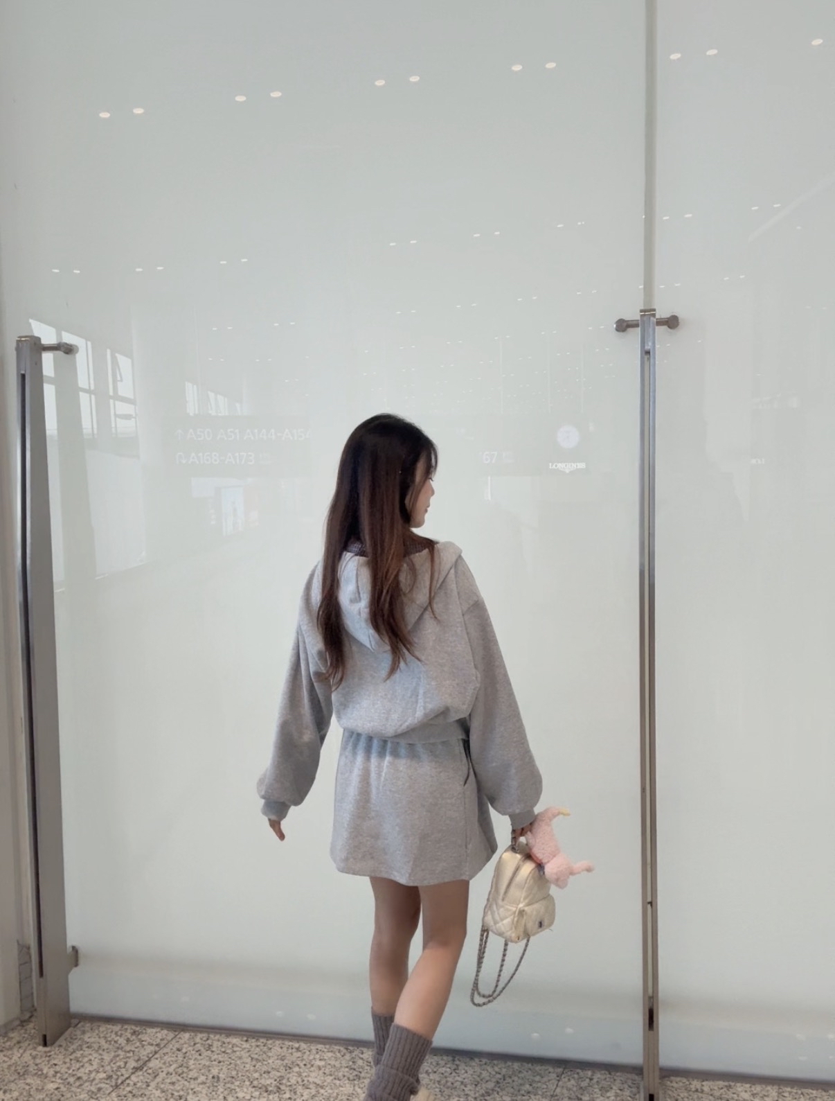 韩系格纹连帽外套上衣+半身短裙两件套 R2817