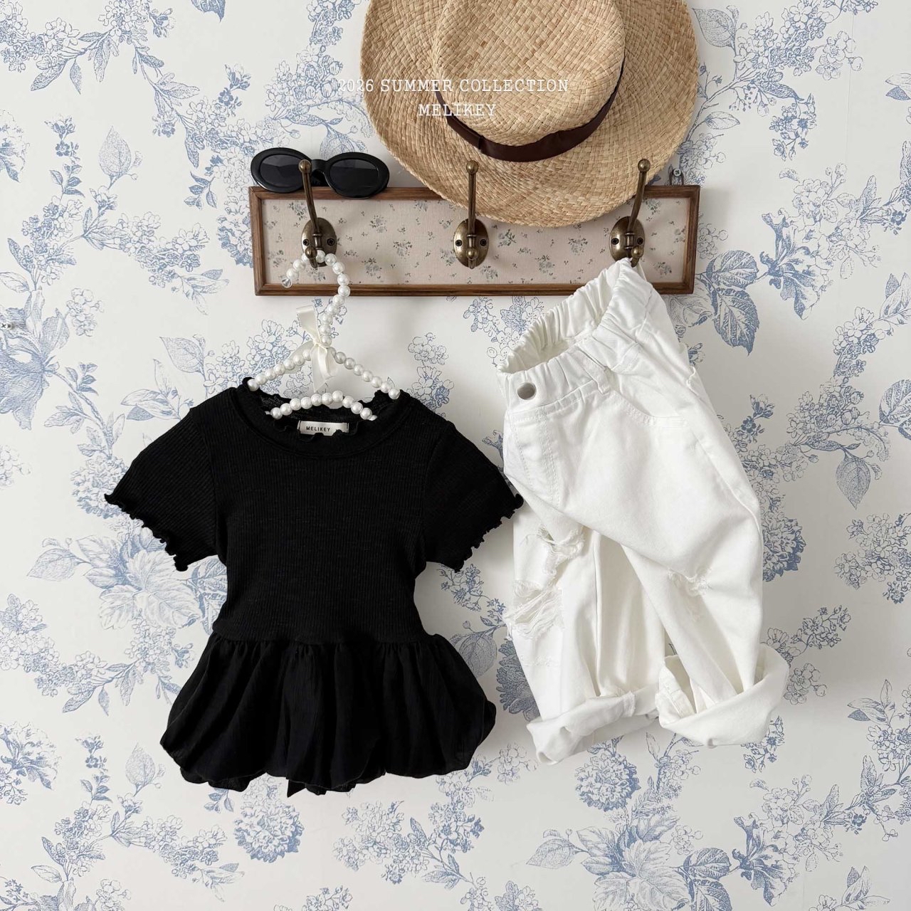 Folding Distressed Denim Pants