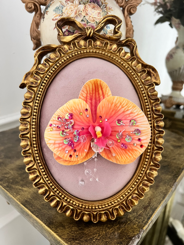Spicybiskut x Fétiche Beaded Orchid Clips