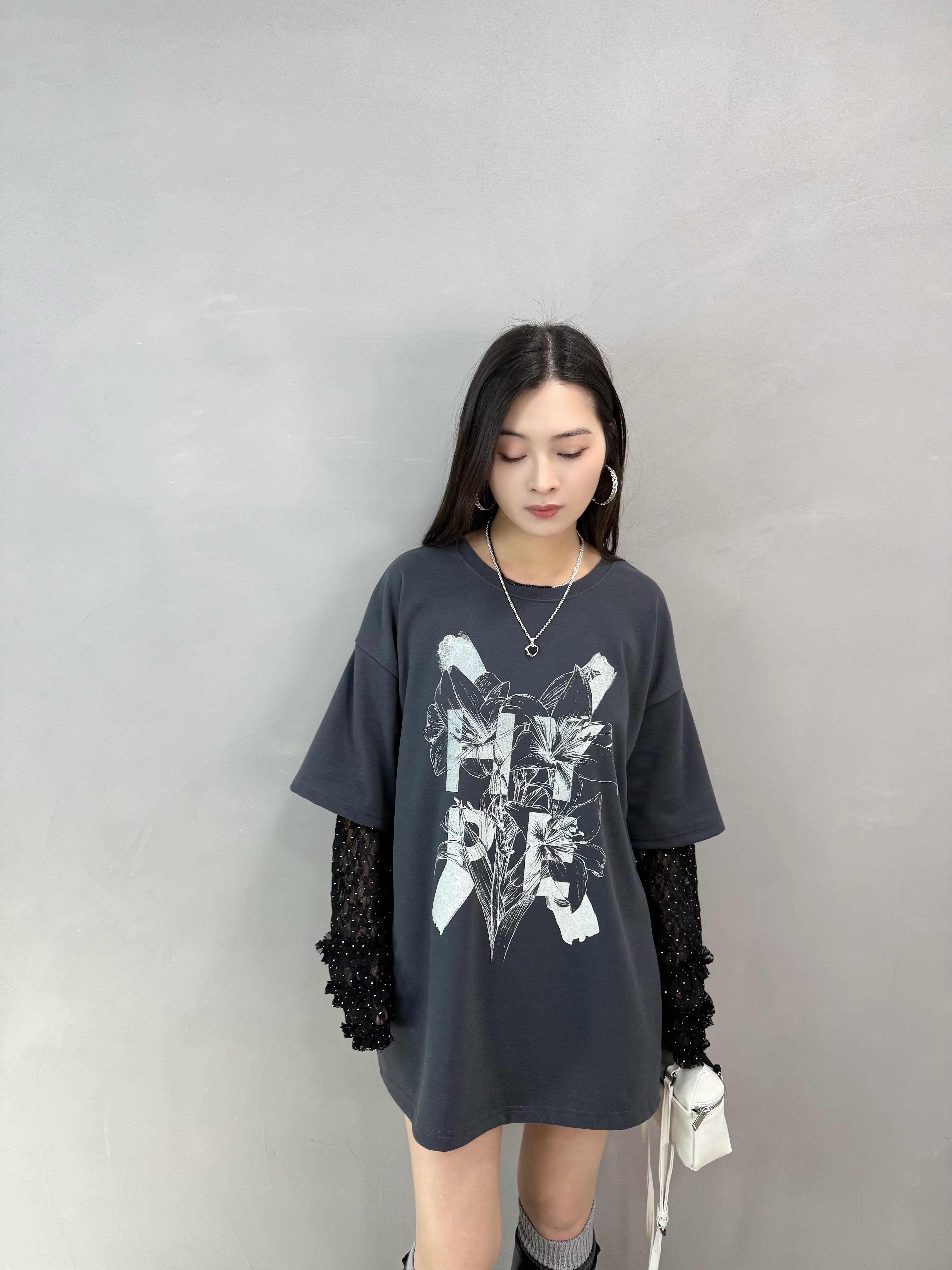 E68 lace袖花花print tee