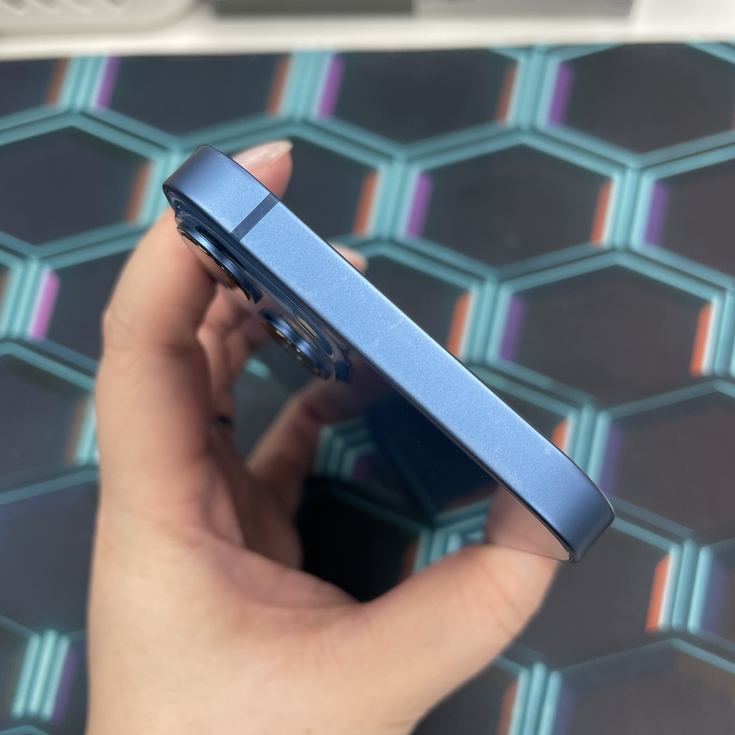 *6475 13 勁靚機 128GB 電73 藍色 blue