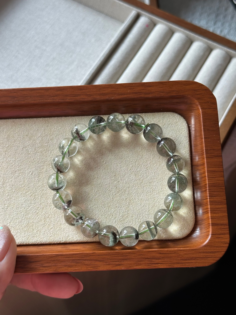 绿幽灵 ｜ Green Phantom 