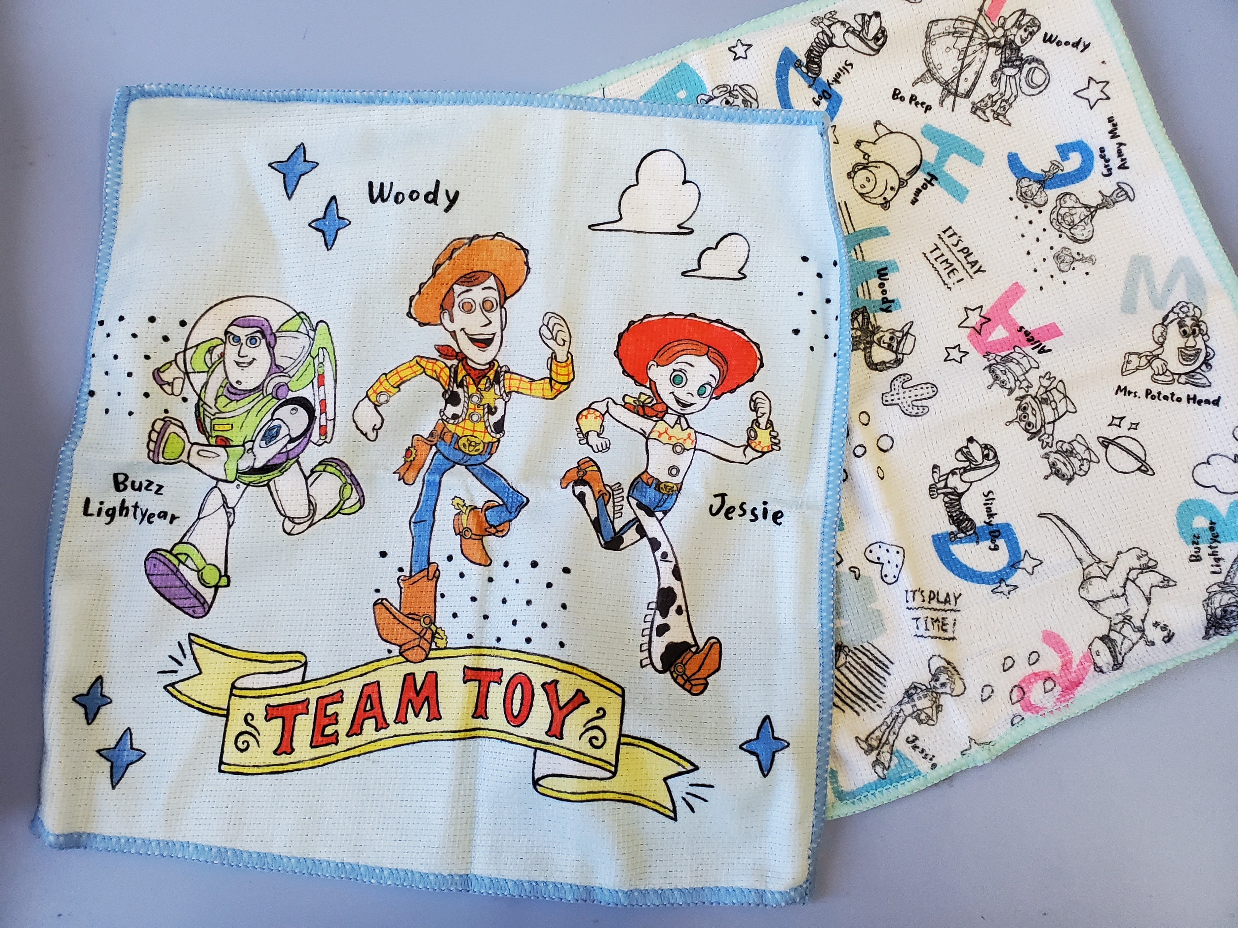 [現貨] [日本直送] 反斗奇兵｜方巾套裝 {TF2207136}