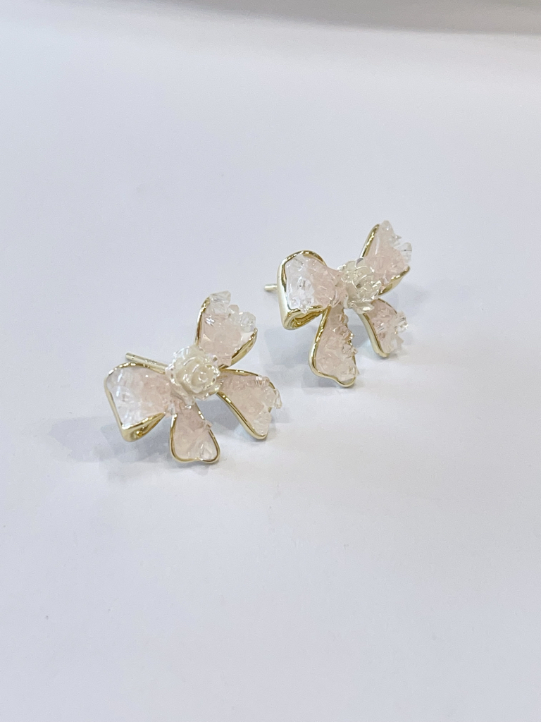 小众蝴蝶结质感耳环