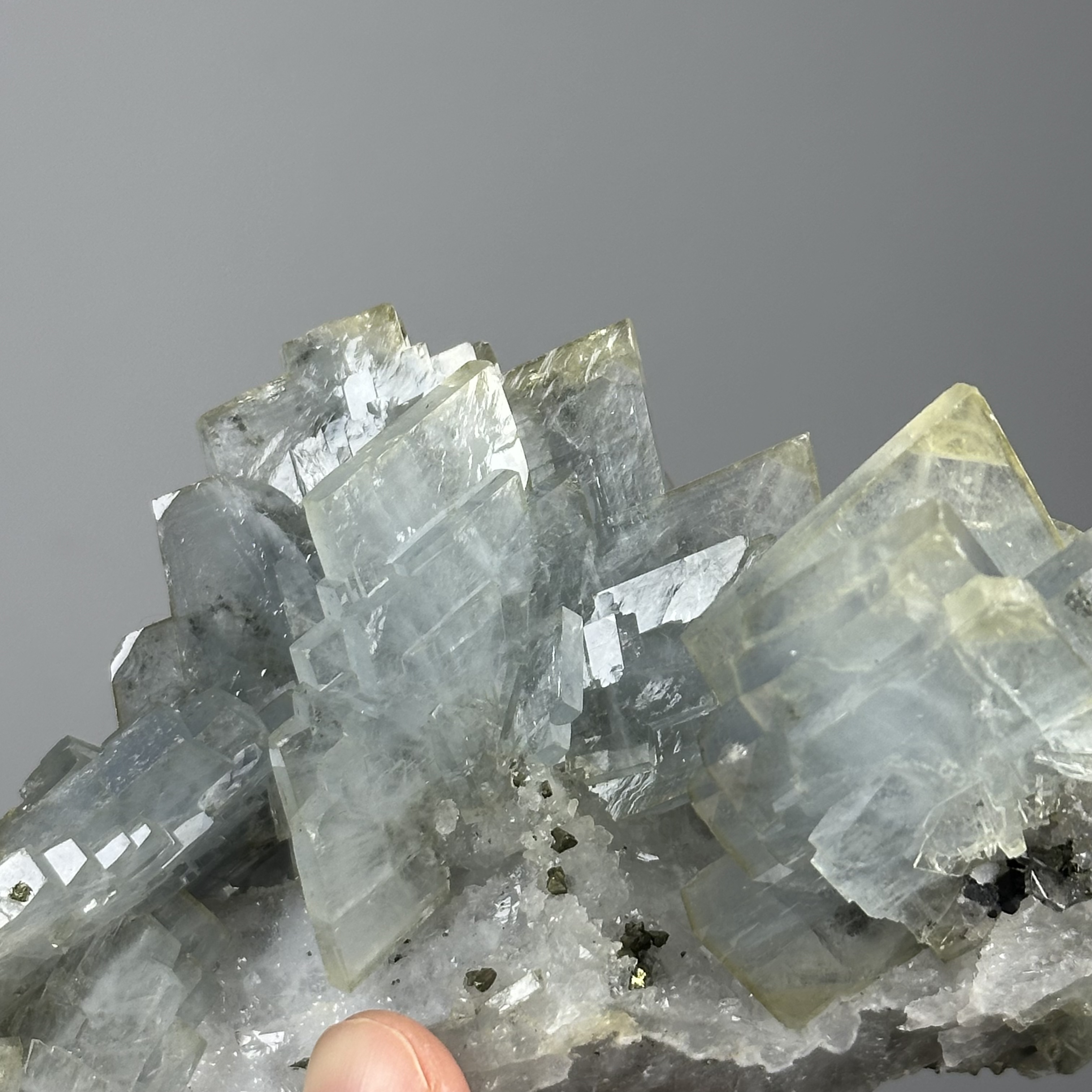 Barite - 雙色重晶石 | DR73