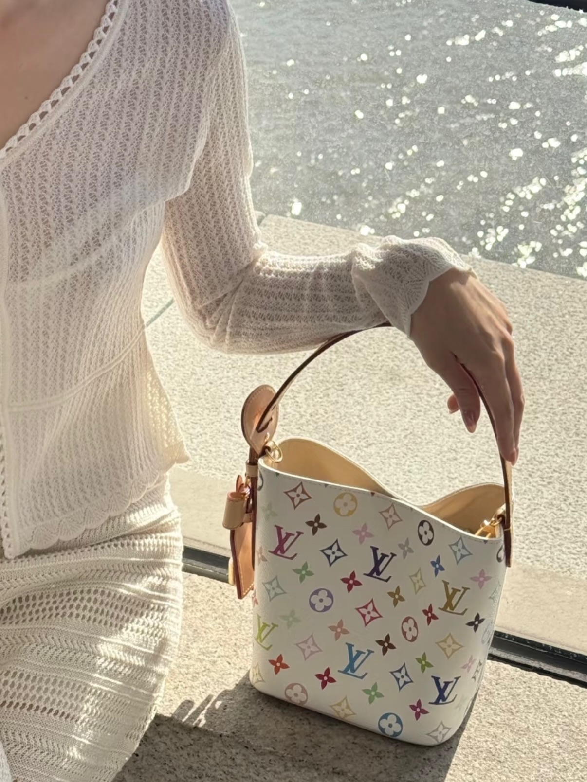 Lv👜 PRE OWNED 🛍️村上隆 白三彩 allin bb 有兩條肩帶 全套 🤍🩷💙
