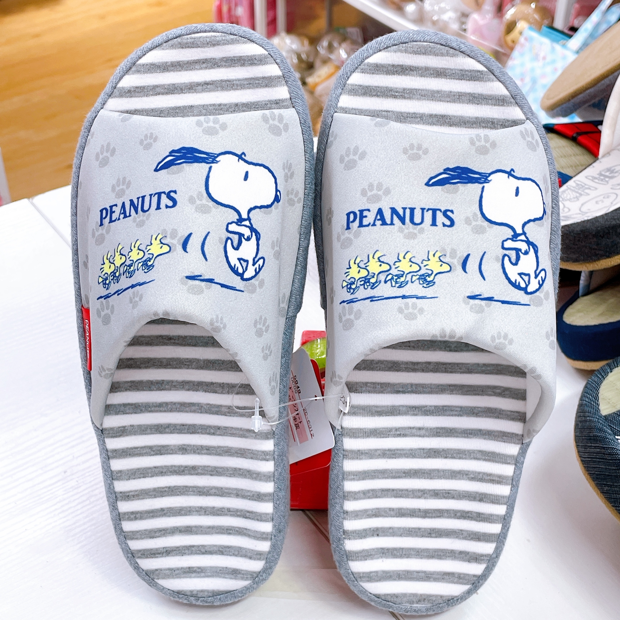 日本直送snoopy 新款家居拖鞋 23-25cm