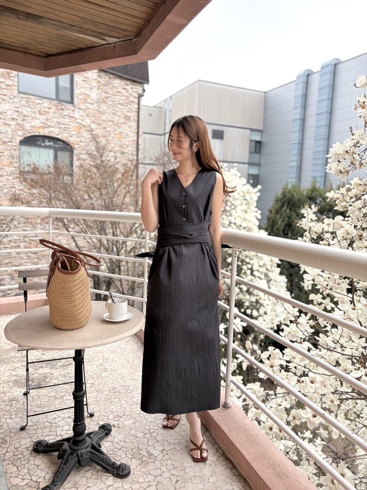 Arya Two-Way Textured Dress (Charcoal)