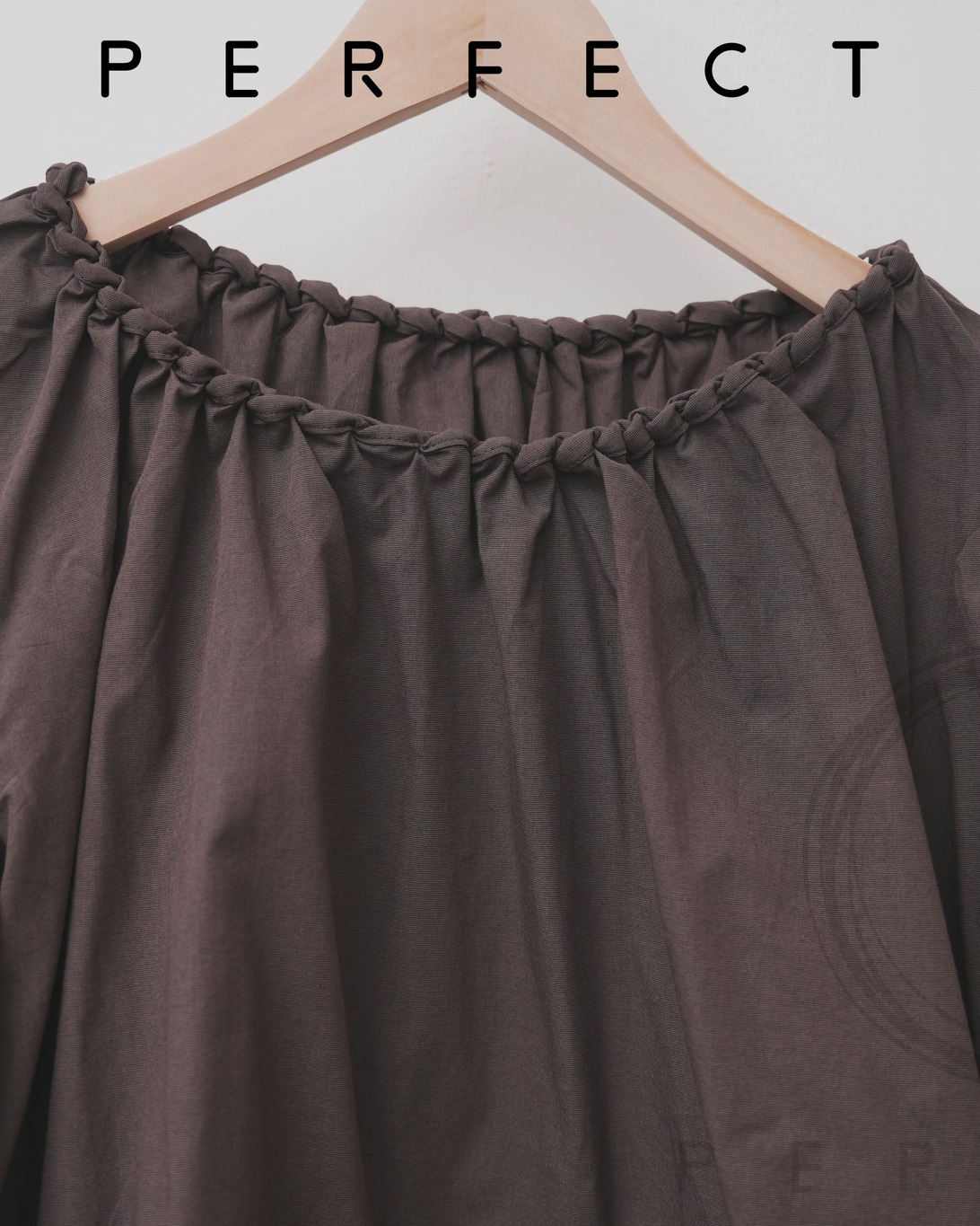 T0001_麻花領優雅上衣（朱古力啡）