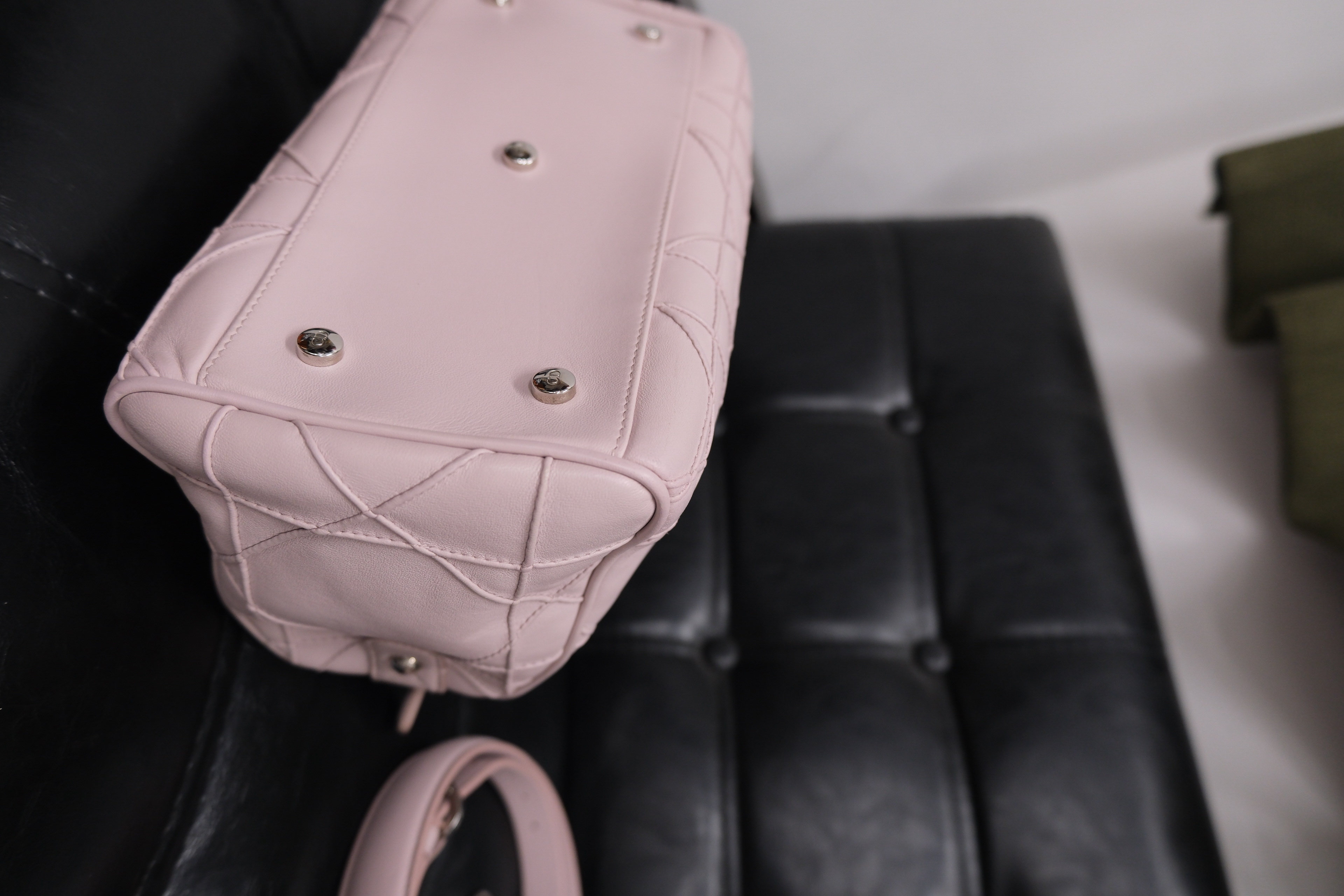 Cannage Leather 2 Way Handbag Pink