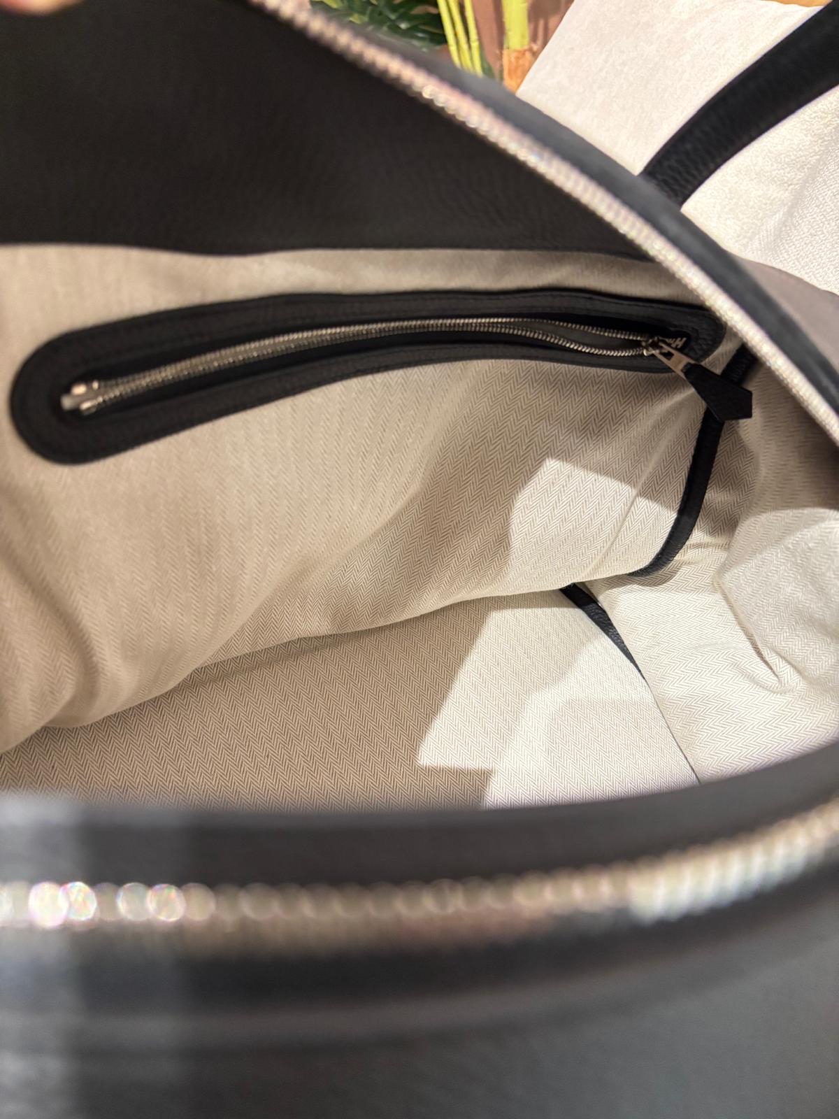HERMES Wallago Cabine 35 Stamp A 89 Noir Togo Calfskin 100%Authentic, 98%new ✅Key Lock✅Dust bag