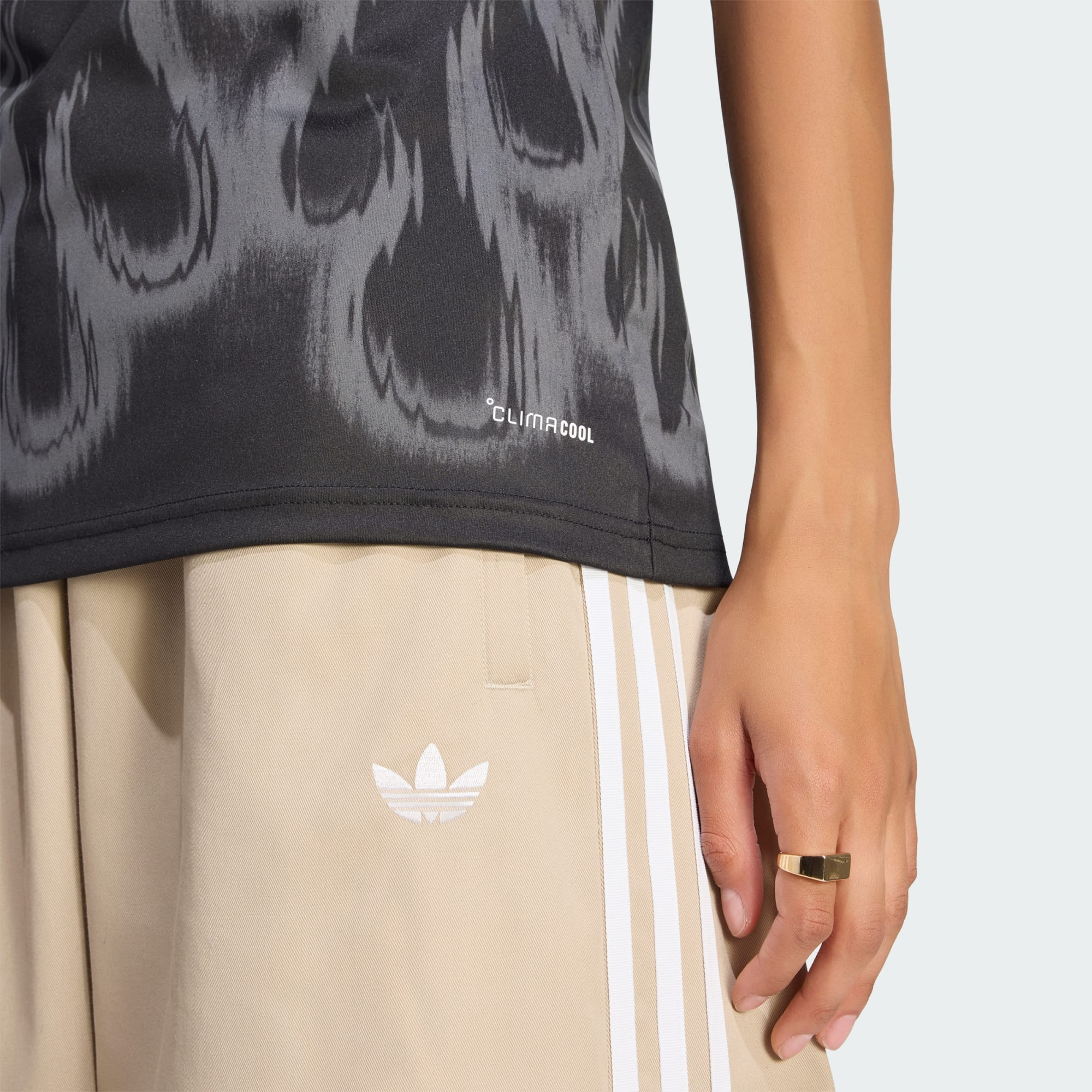 🔥灰色烈焰 Adidas Juventus 祖雲達斯 2026-27 女裝三客球迷版球衣  (可加印字章) KB8841