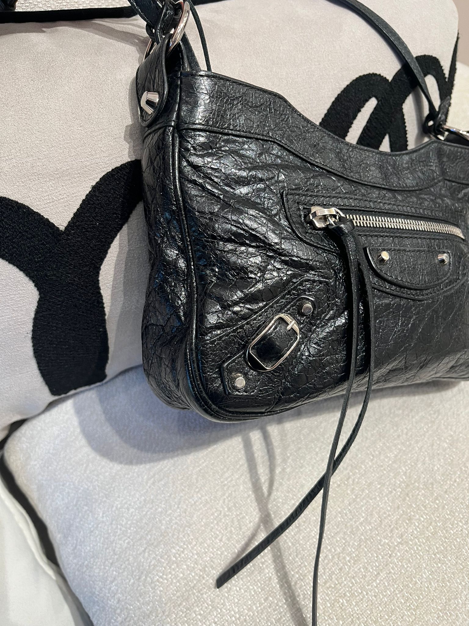 Balenciaga crossbody bag 23x15cm  100%Authentic,95%new✅dust bag  