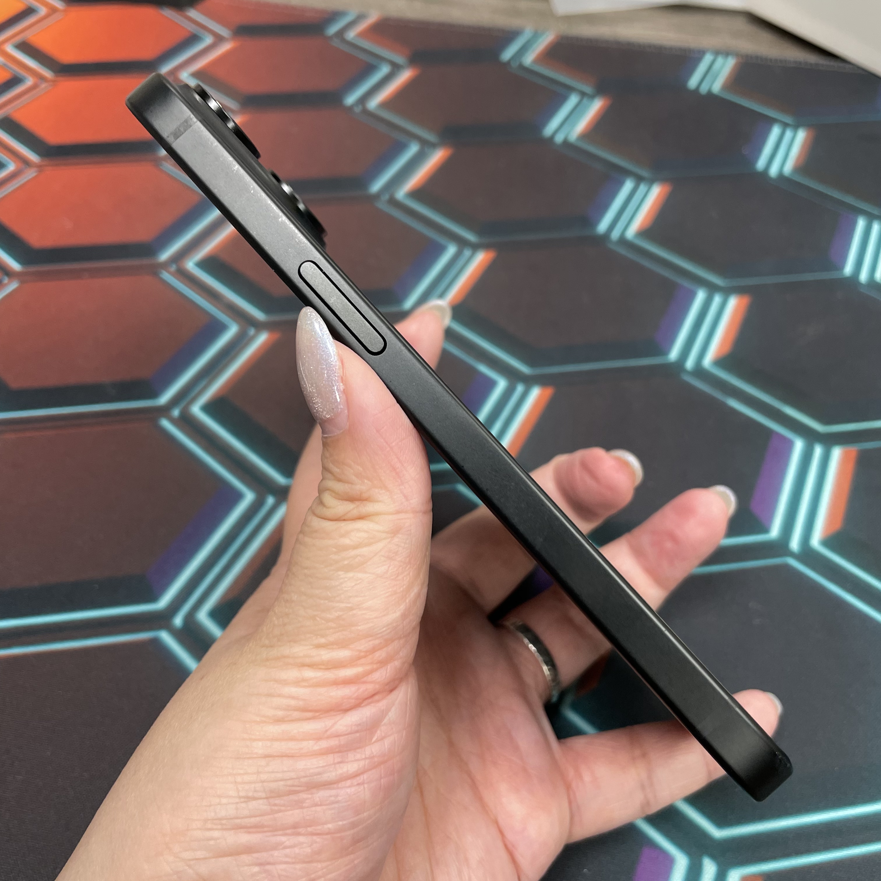 *6948 15 勁靚機 256GB 電94 黑色 black