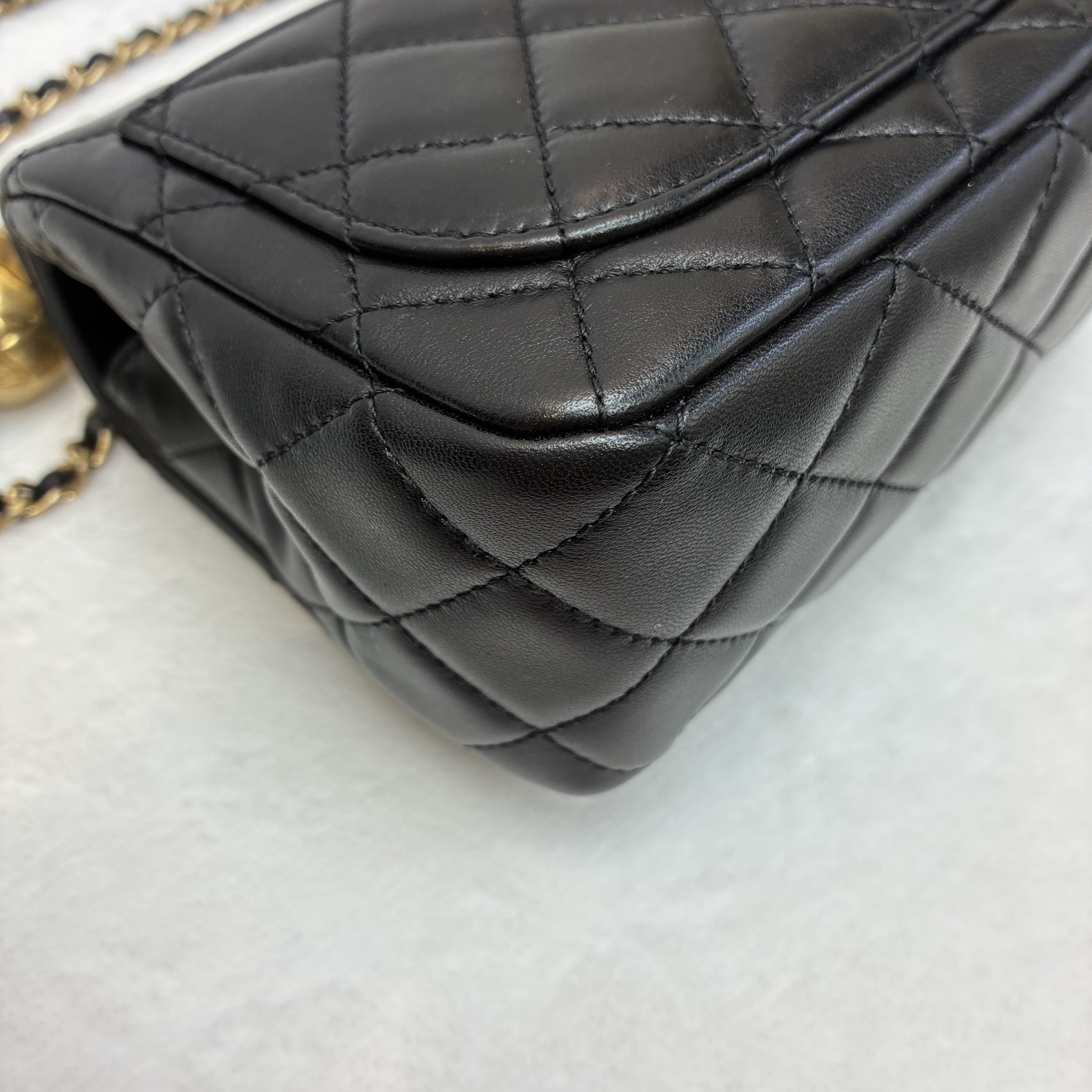 Full set Chanel淡金扣金球Mini